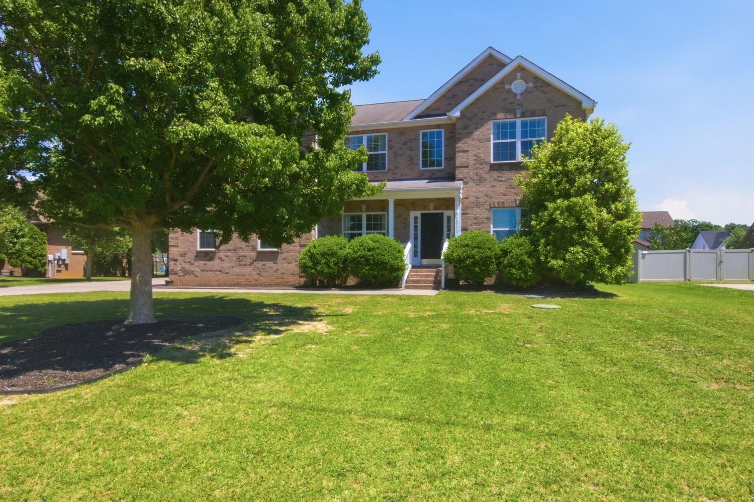 1011-Laramie-Ct For Sale