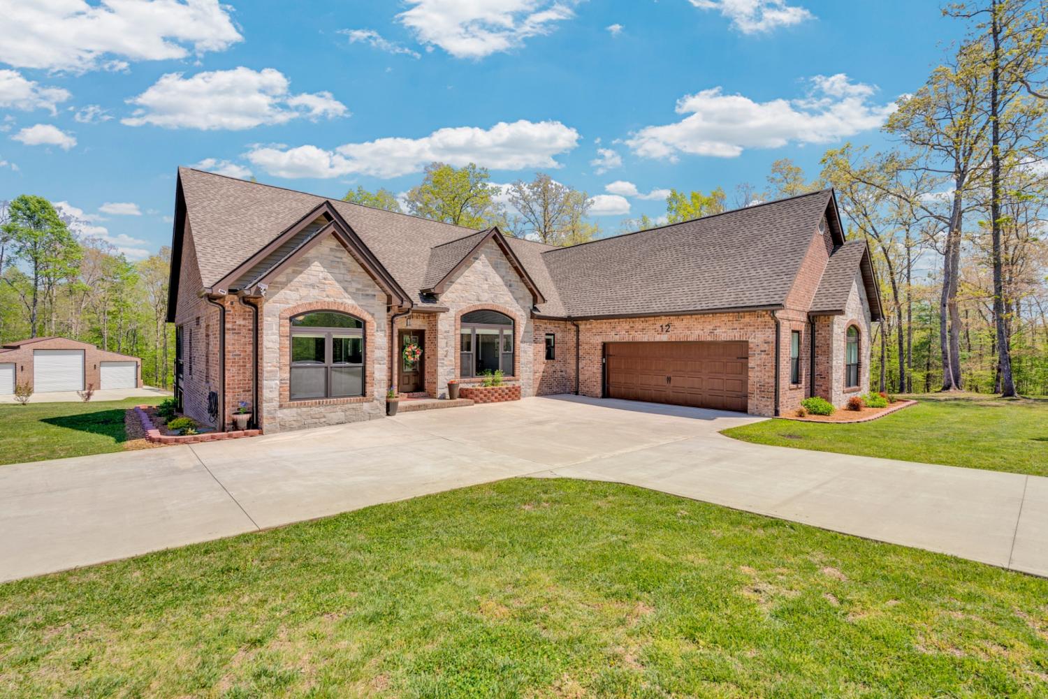 12-Hickory-View-Ln For Sale