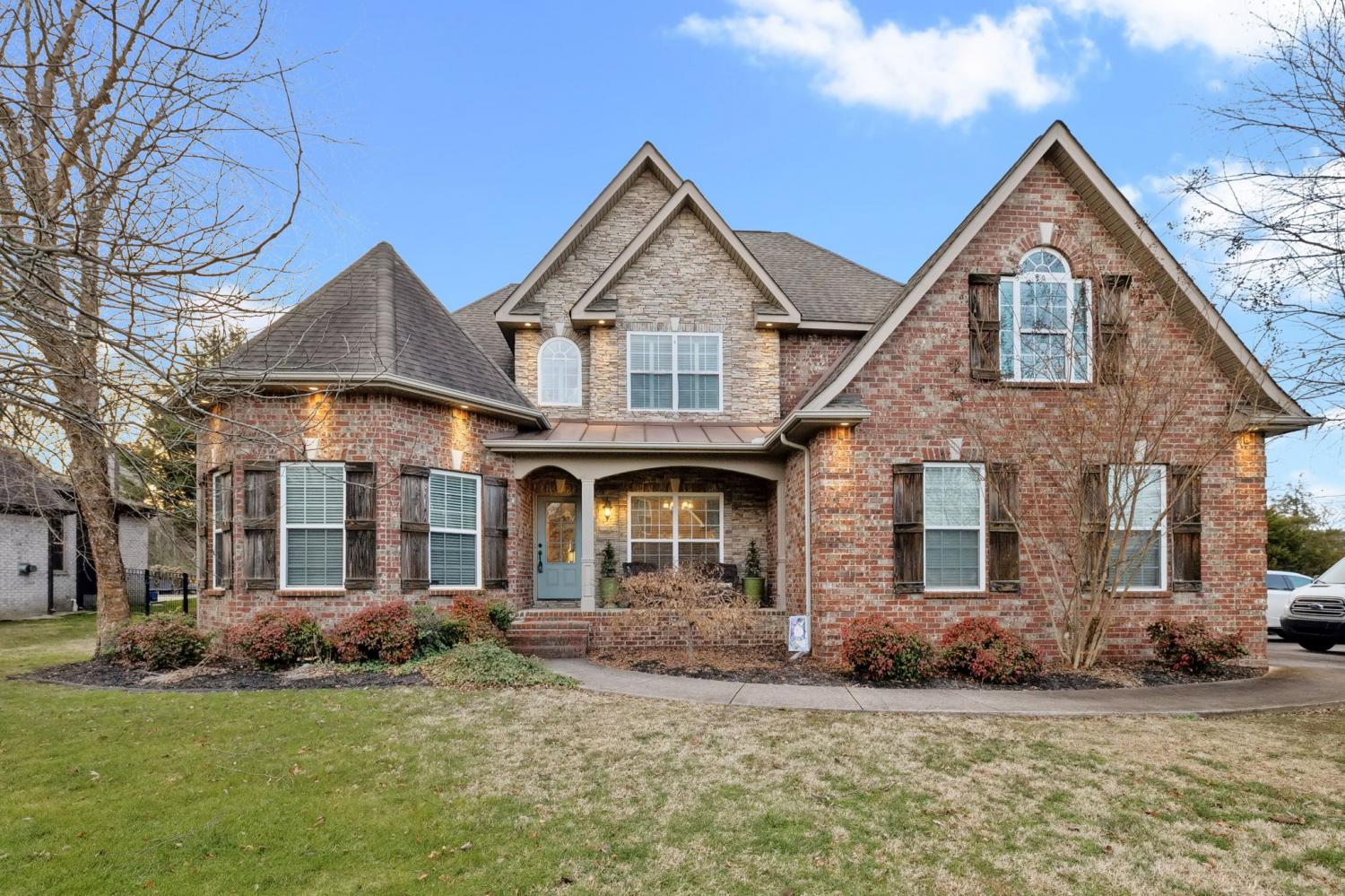 159-Ridgebend-Dr For Sale