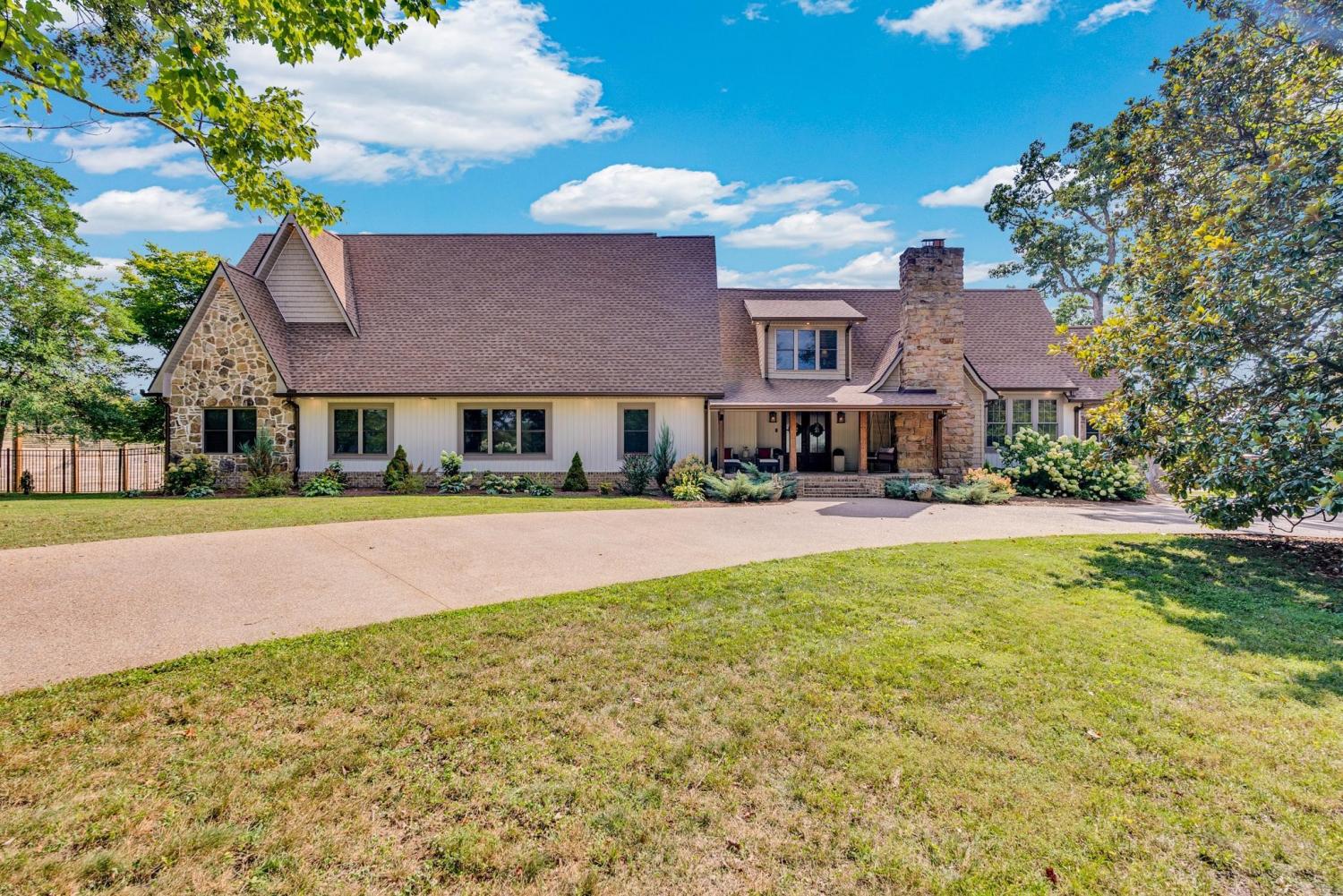 309-Cleveland-Ave--W For Sale