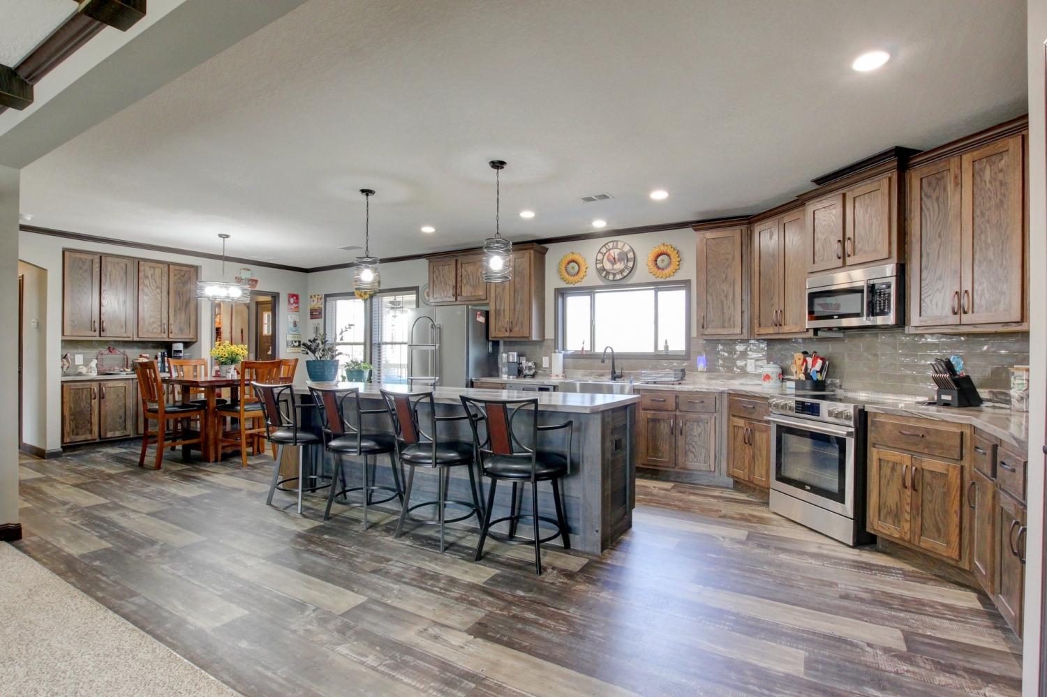 212-Skyline-Rdg For Sale