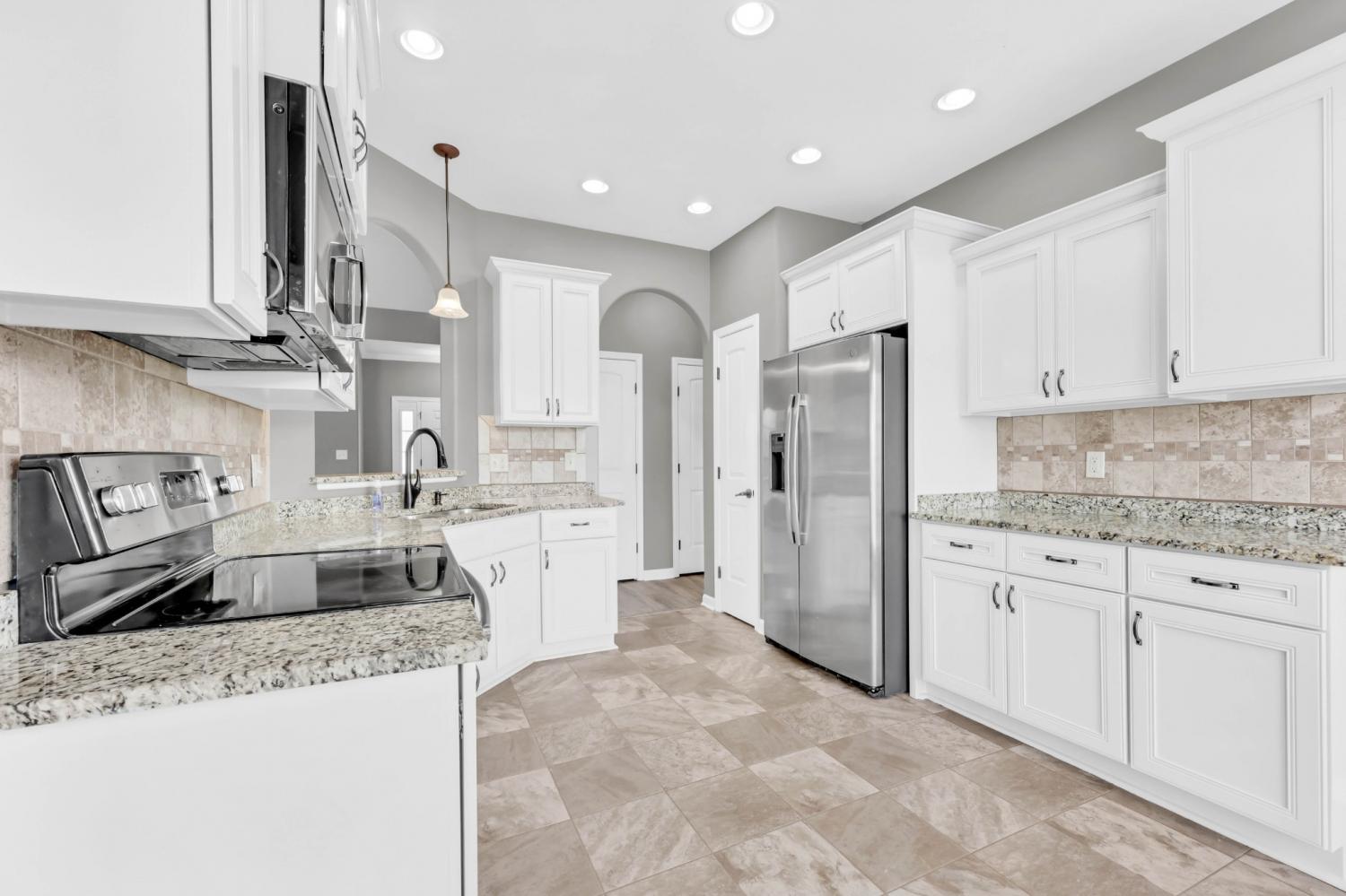 1233-Chinook-Cir For Sale