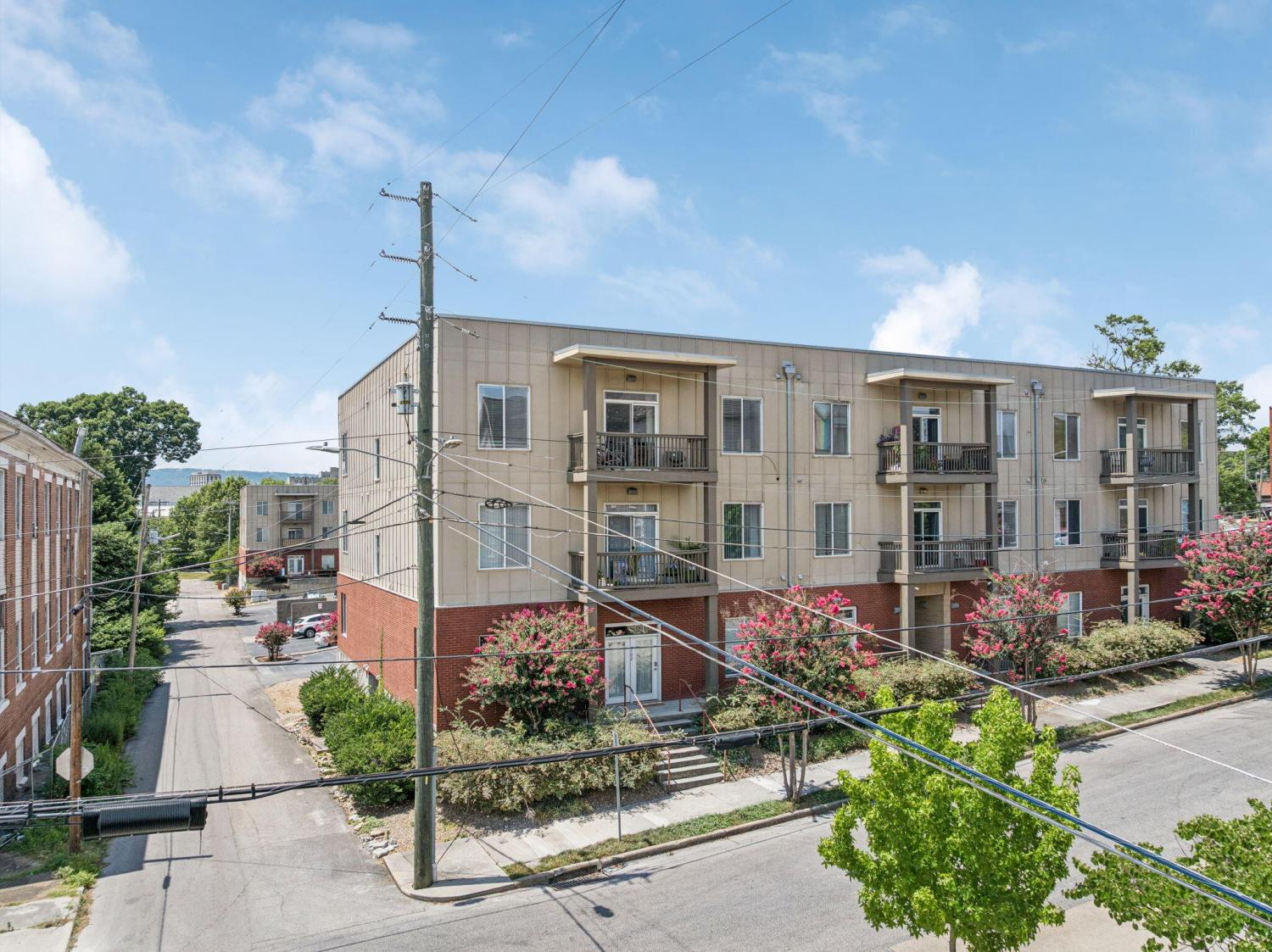 863-Flynn-Street For Sale