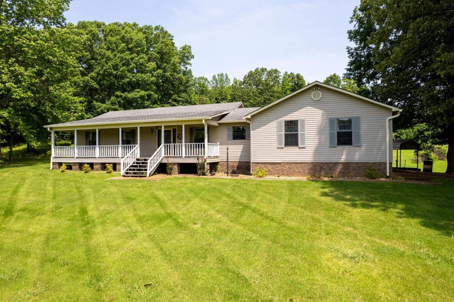 6675-Highway-100 For Sale