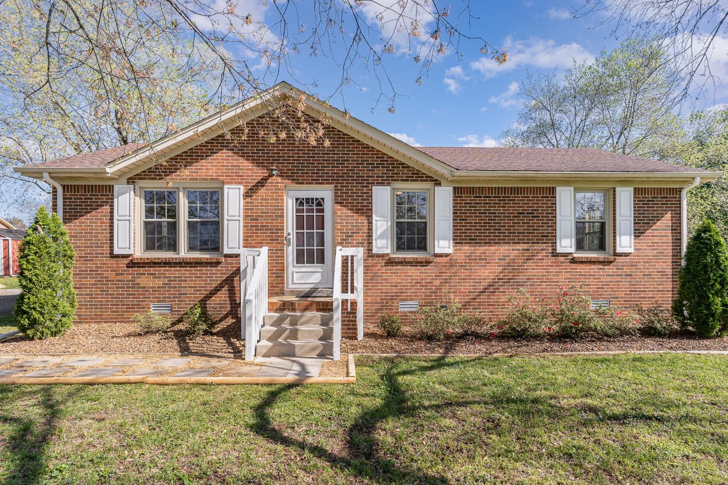 2734-Carters-Creek-Station-Rd For Sale
