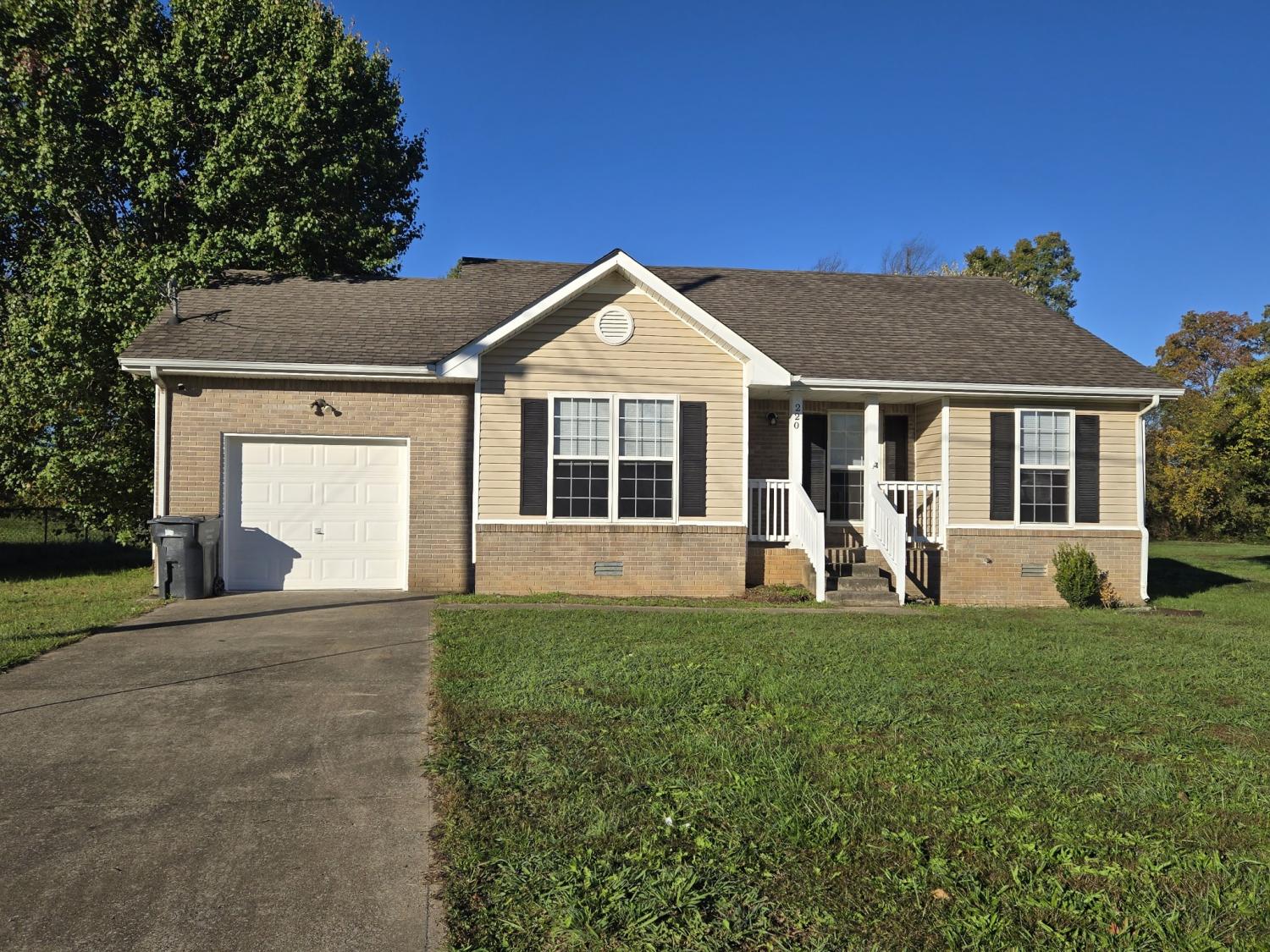 220-Pappy-Dr For Sale