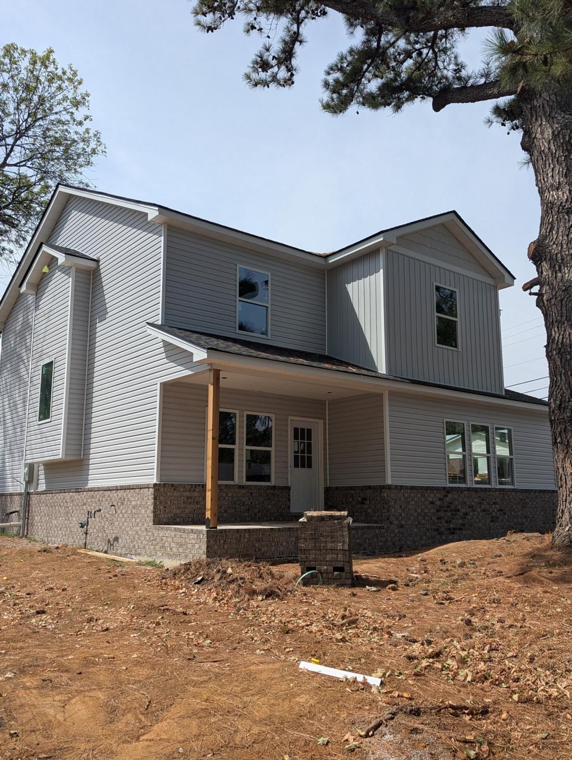 Whitthorne Middle School Property for Sale