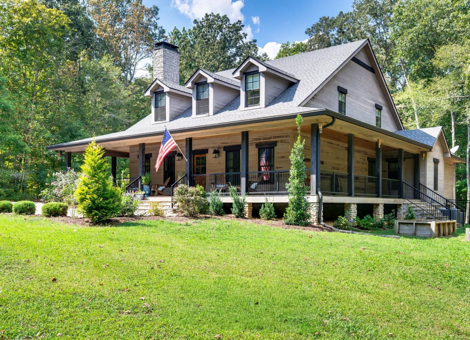 1168-Johnny-Hall-Rd For Sale