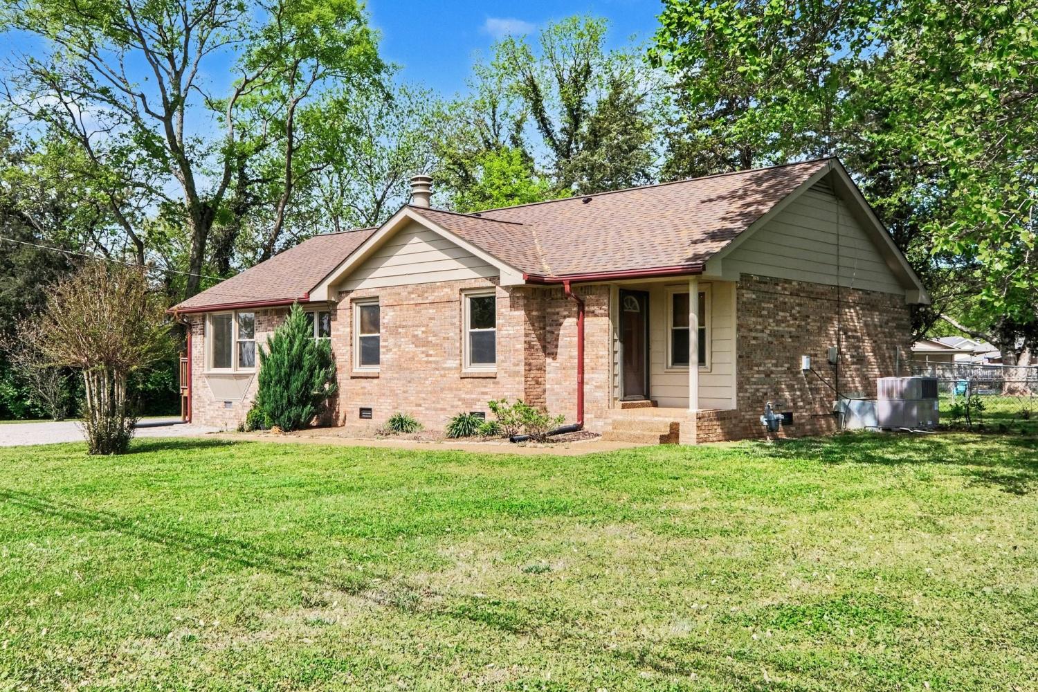 815-Stonebrook-Blvd For Sale