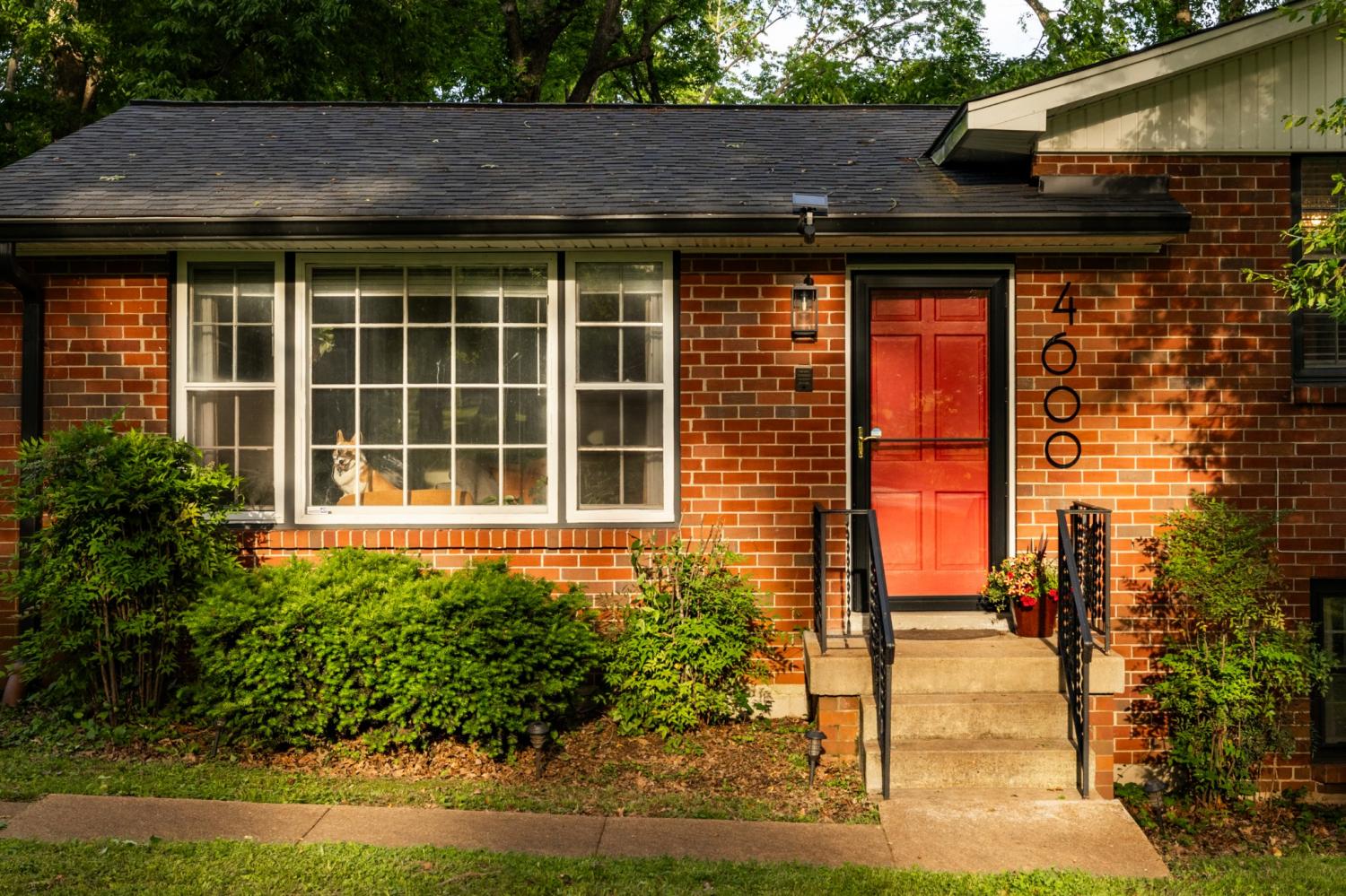 4600-Saunders-Ave For Sale