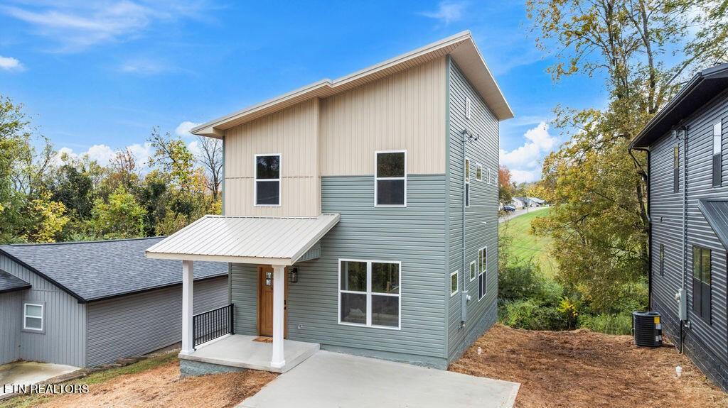 915-Turner-St For Sale