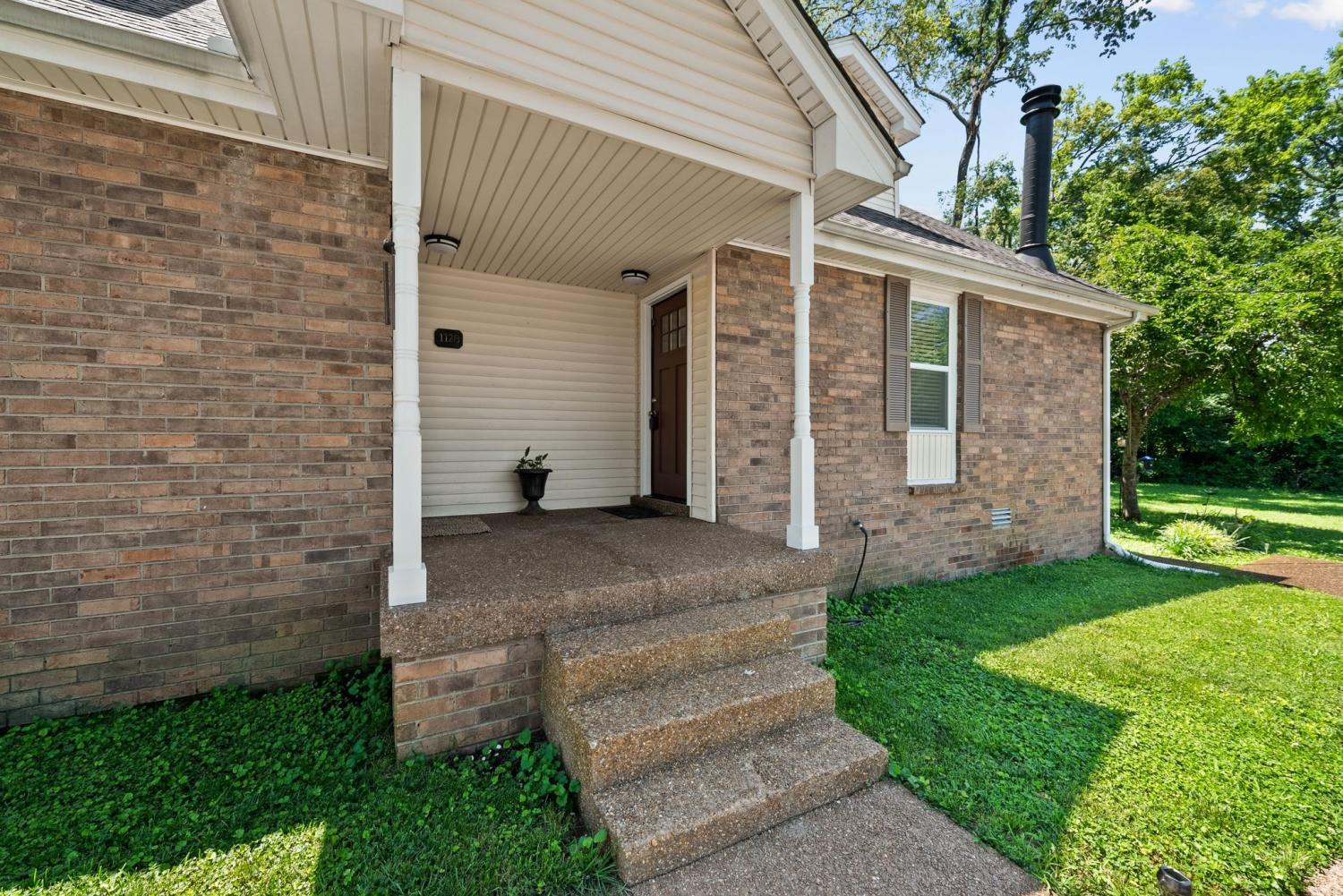 1126-Apple-Valley-Rd For Sale