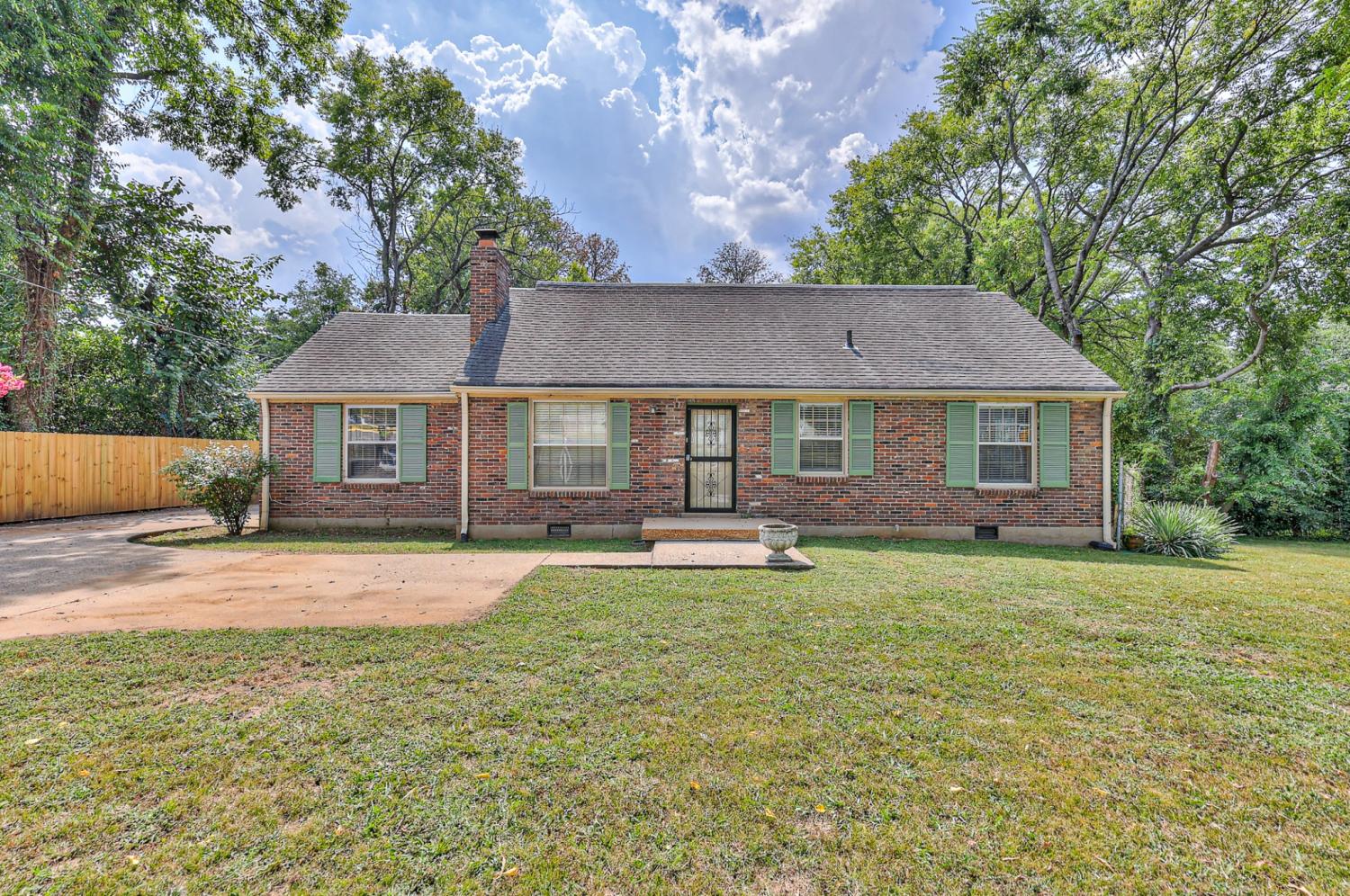 1032-Dozier-Pl For Sale