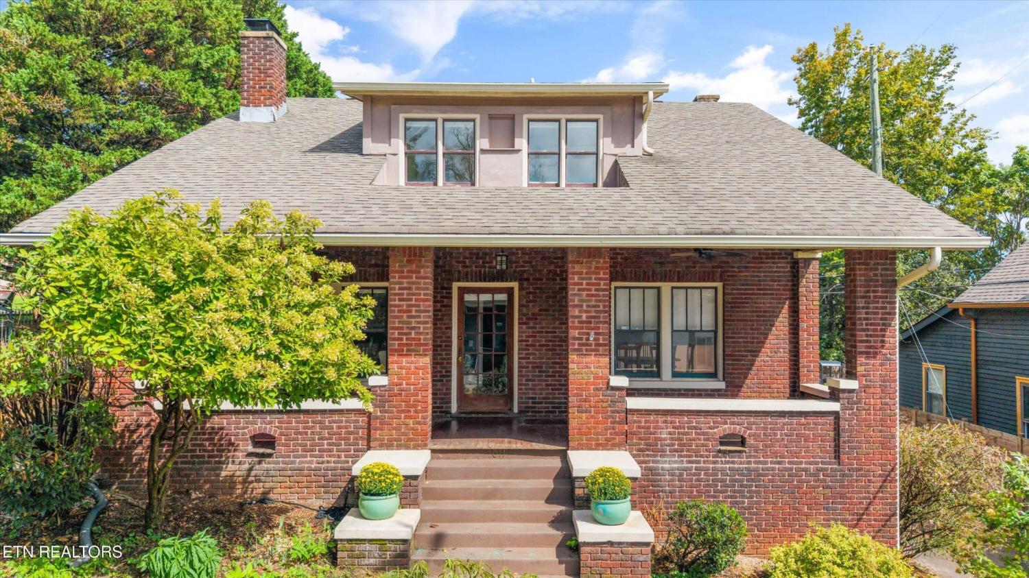 1011-Thompson-Place For Sale