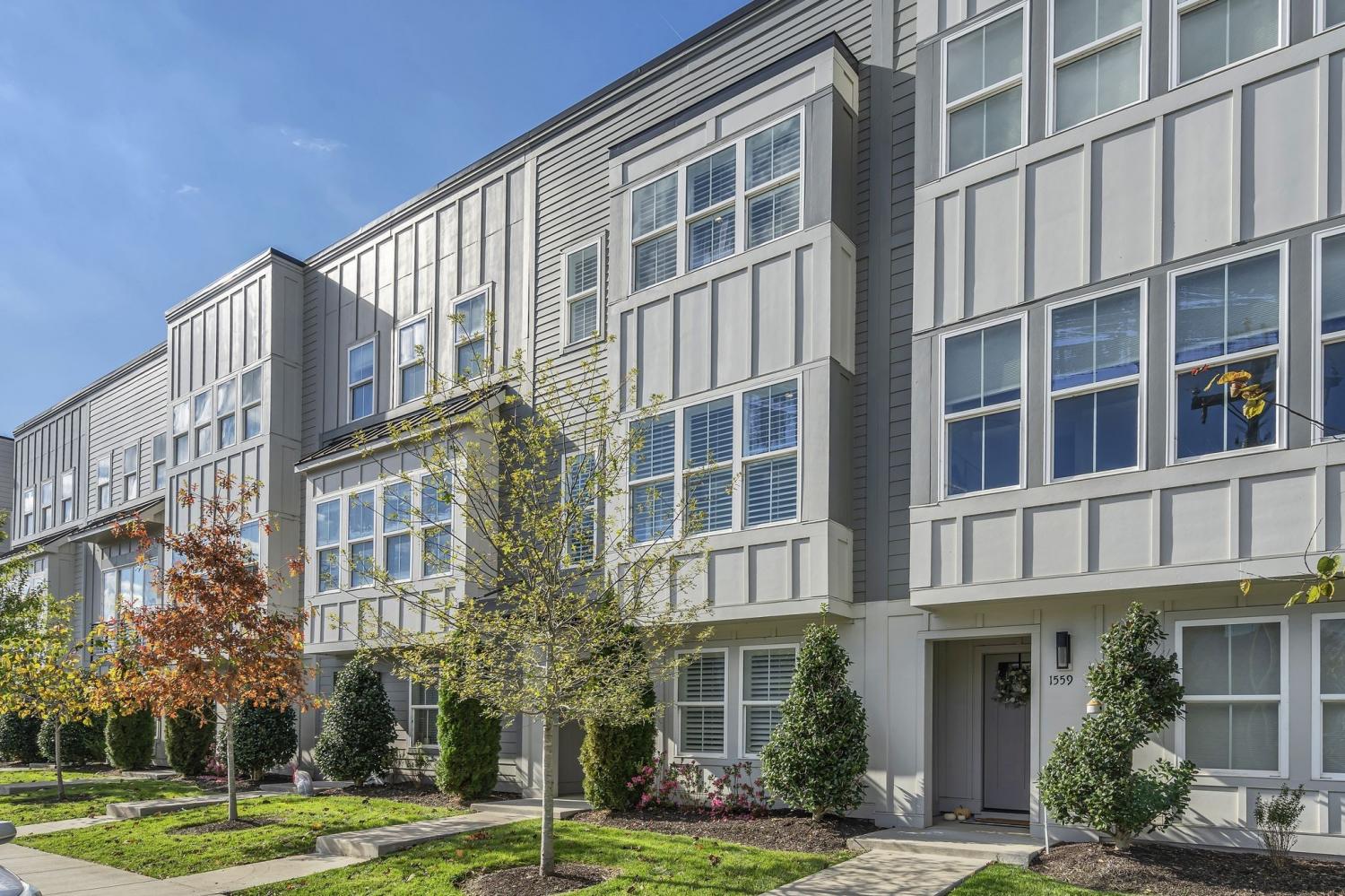 1557-57th-Ave--N For Sale
