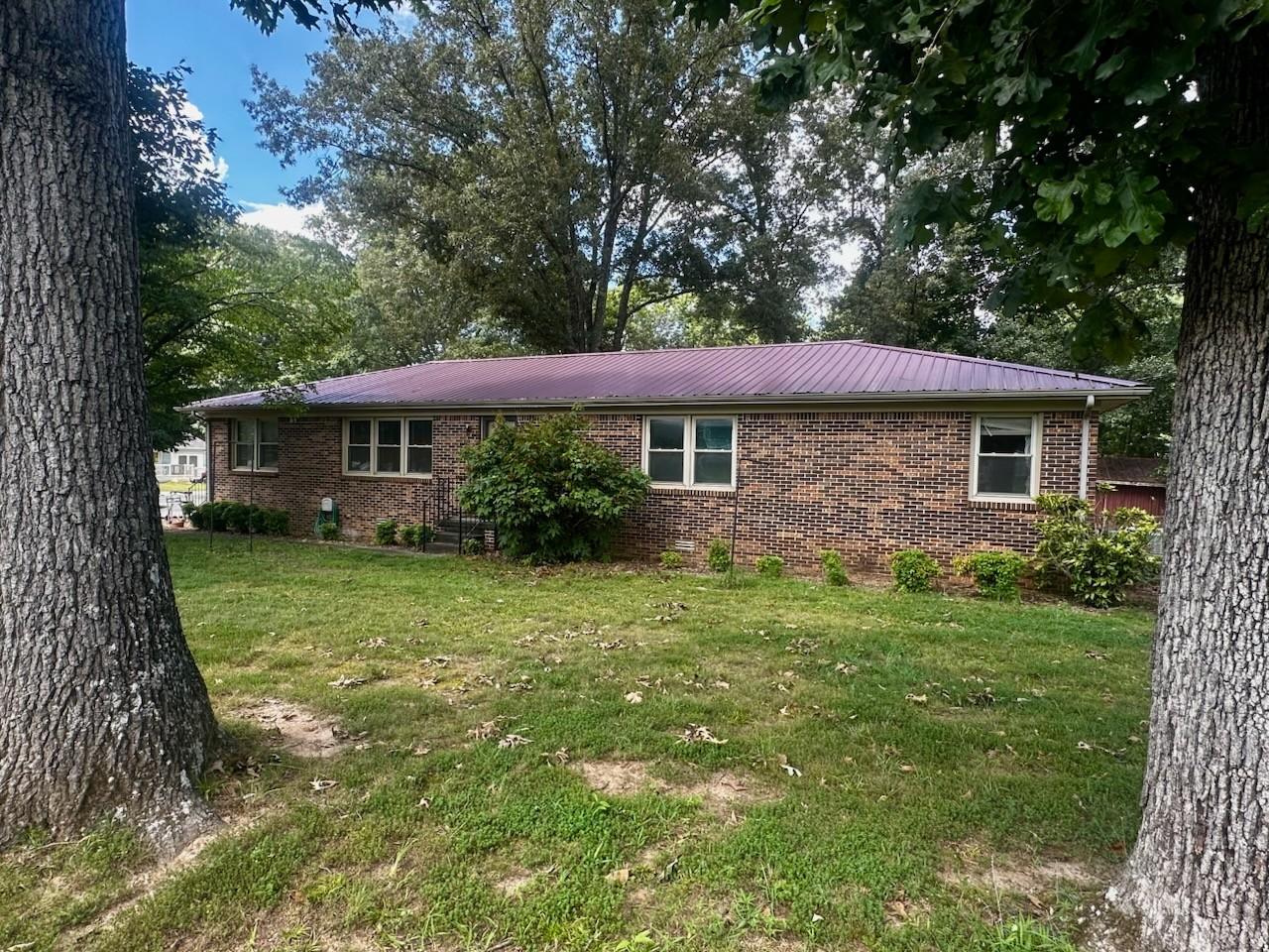 117-Bruce-St For Sale