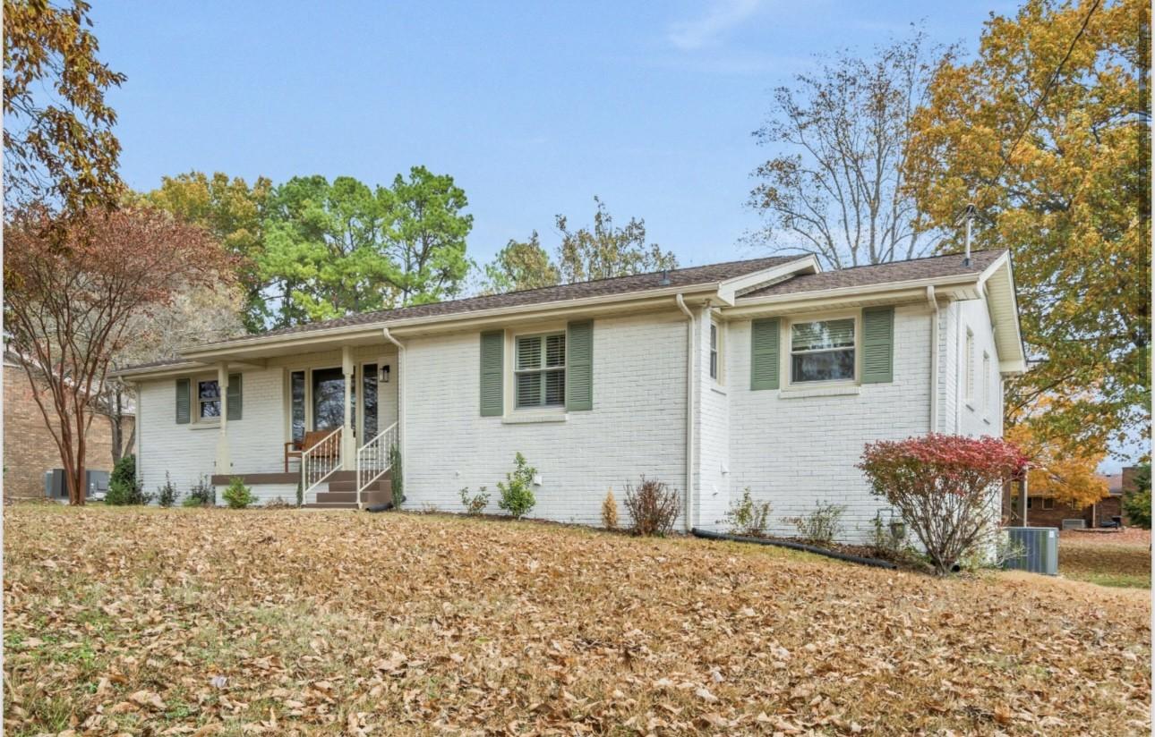 112-Sherbrooke-Ln For Sale