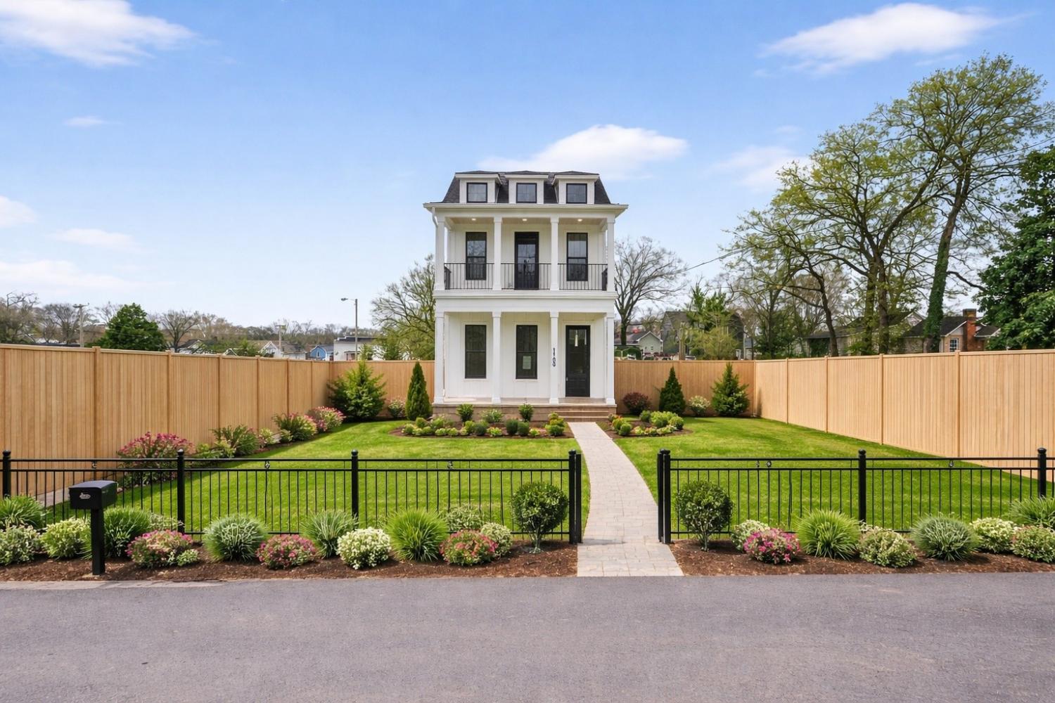 Whitthorne Middle School Property for Sale