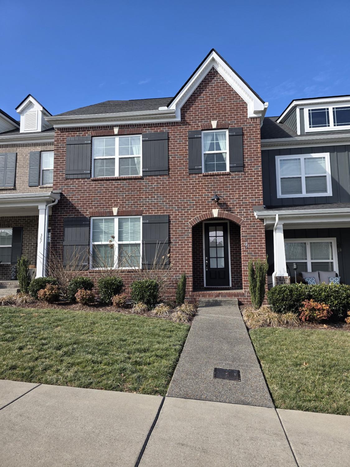 369-Carriage-House-Ln For Sale