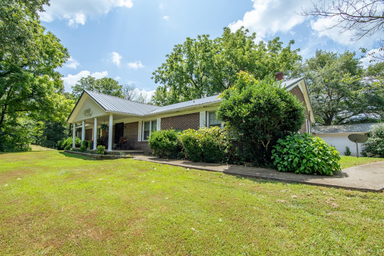 320-Rabbit-Ranch-Rd For Sale