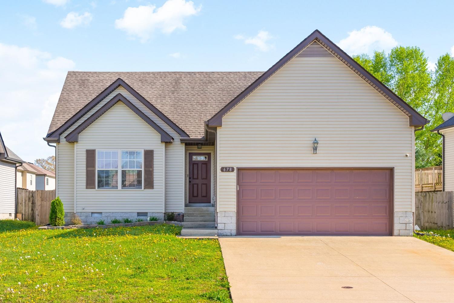 678-Fox-Trail-Ct For Sale