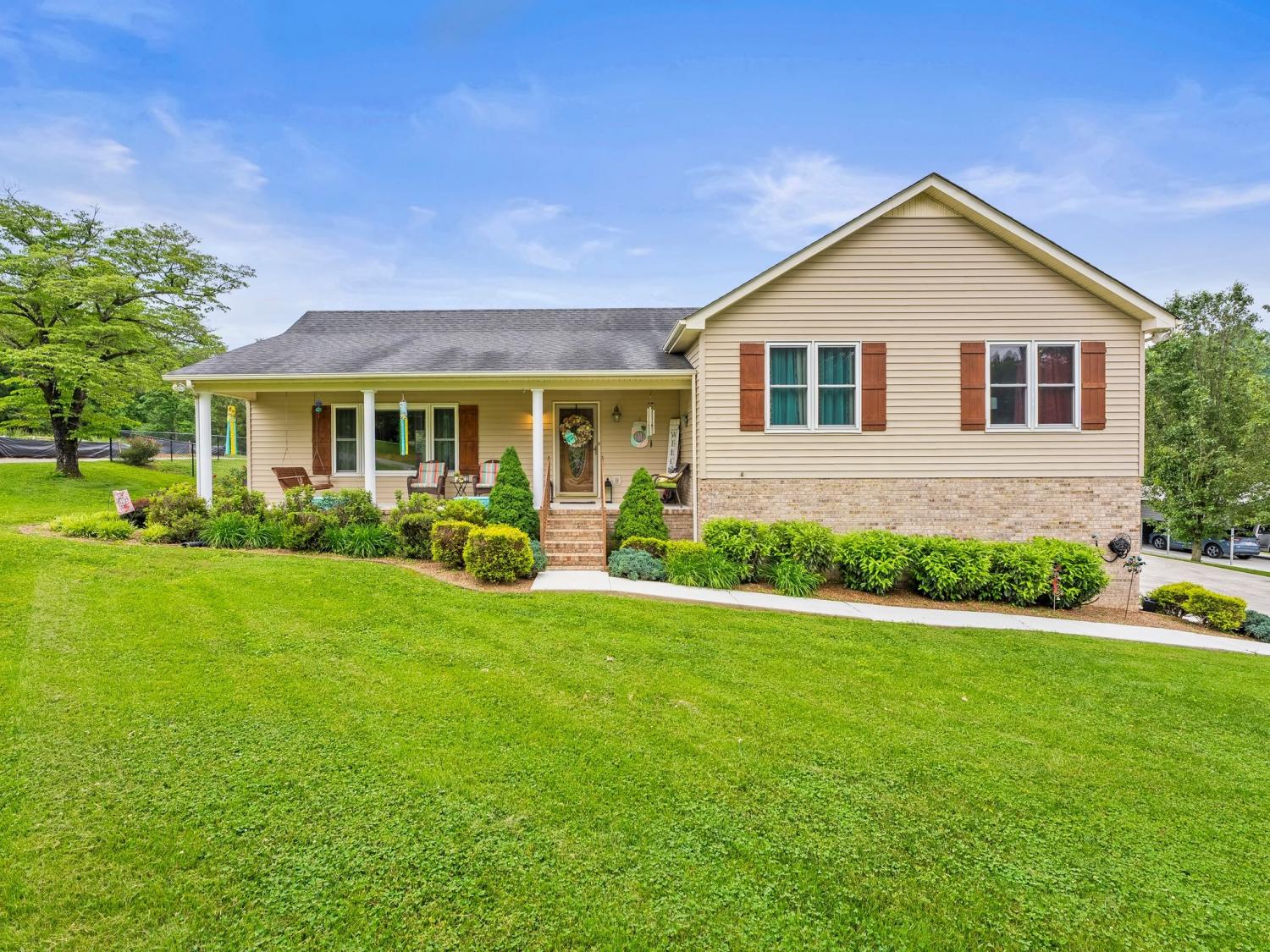 265-River-Bluff-Dr--W For Sale