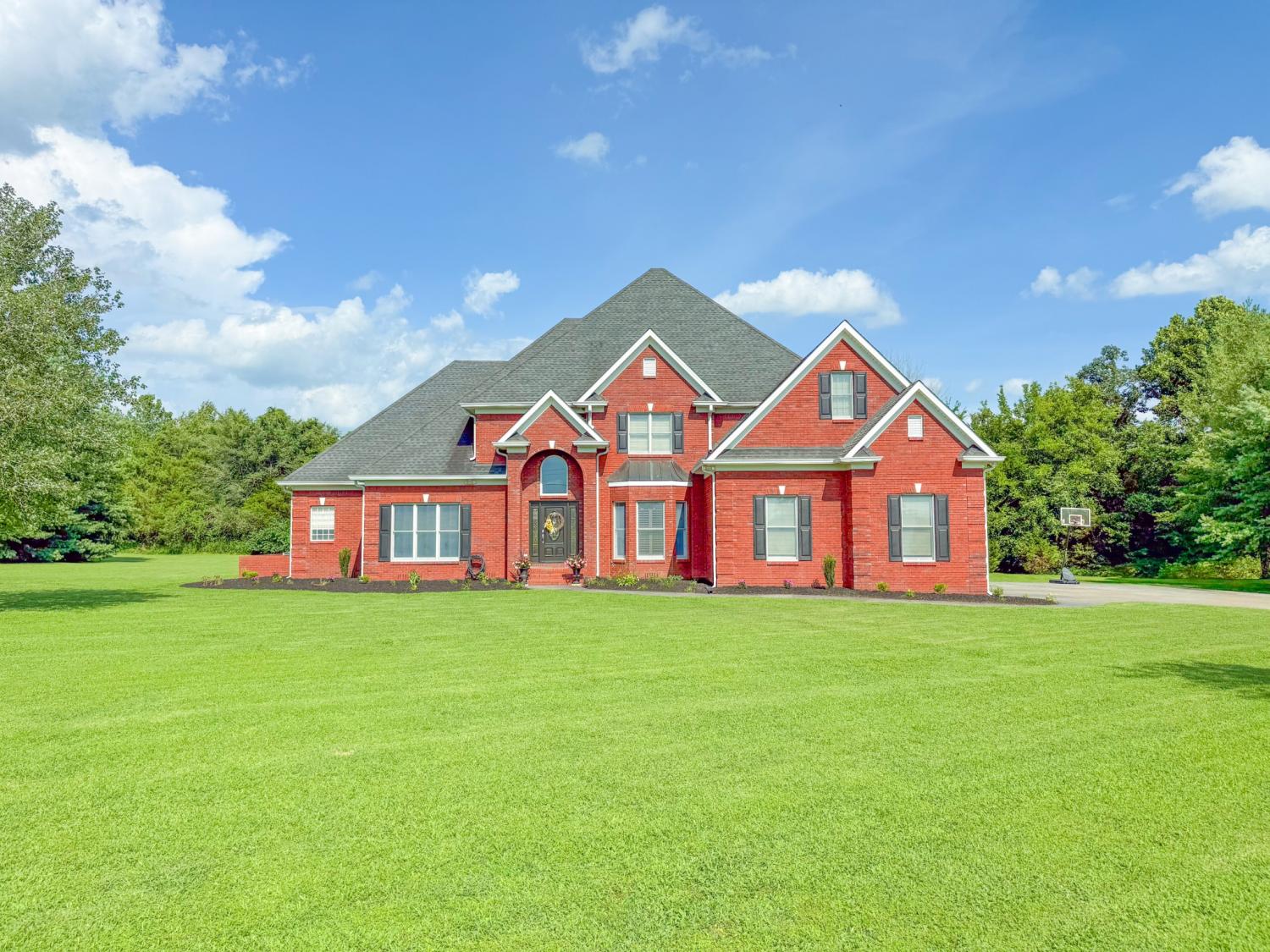 275-N-Crescentview-Rd For Sale