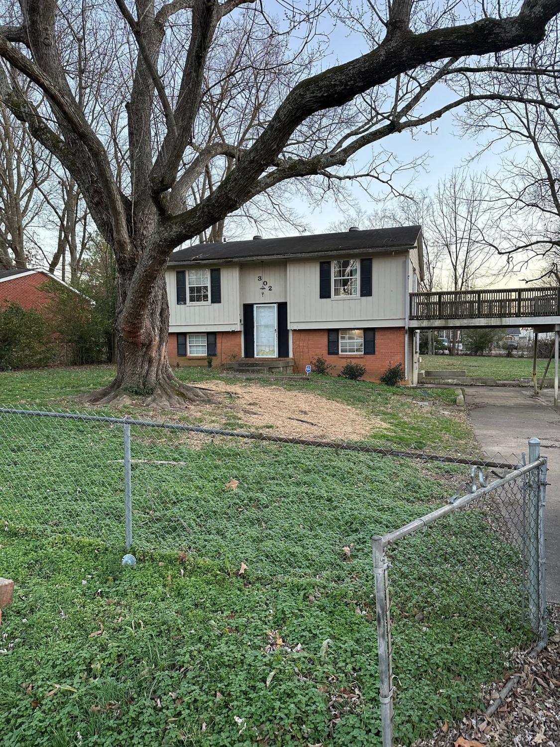 302-Plantation-Dr For Sale