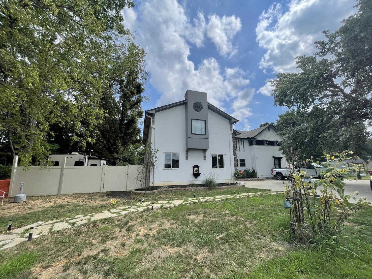 1150-Lafayette-Rd For Sale