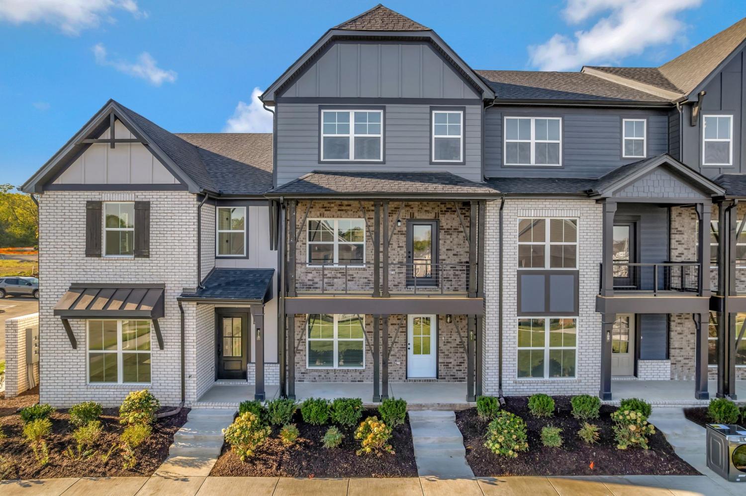 614-Granbury-Pvt-Drive For Sale