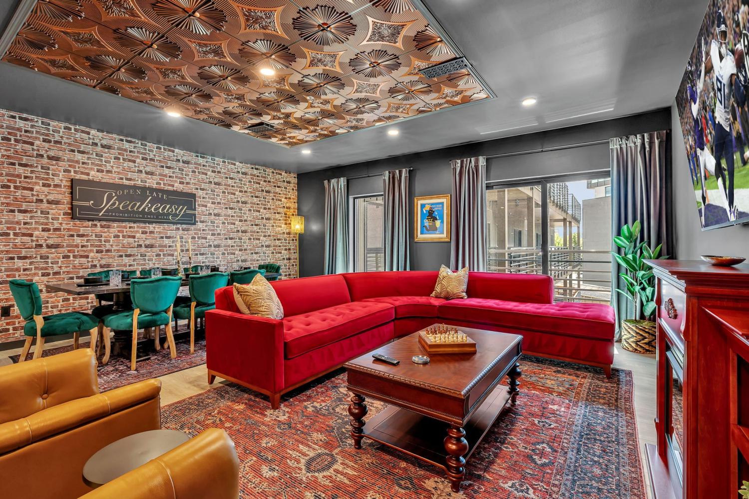 635-7th-Ave--S For Sale