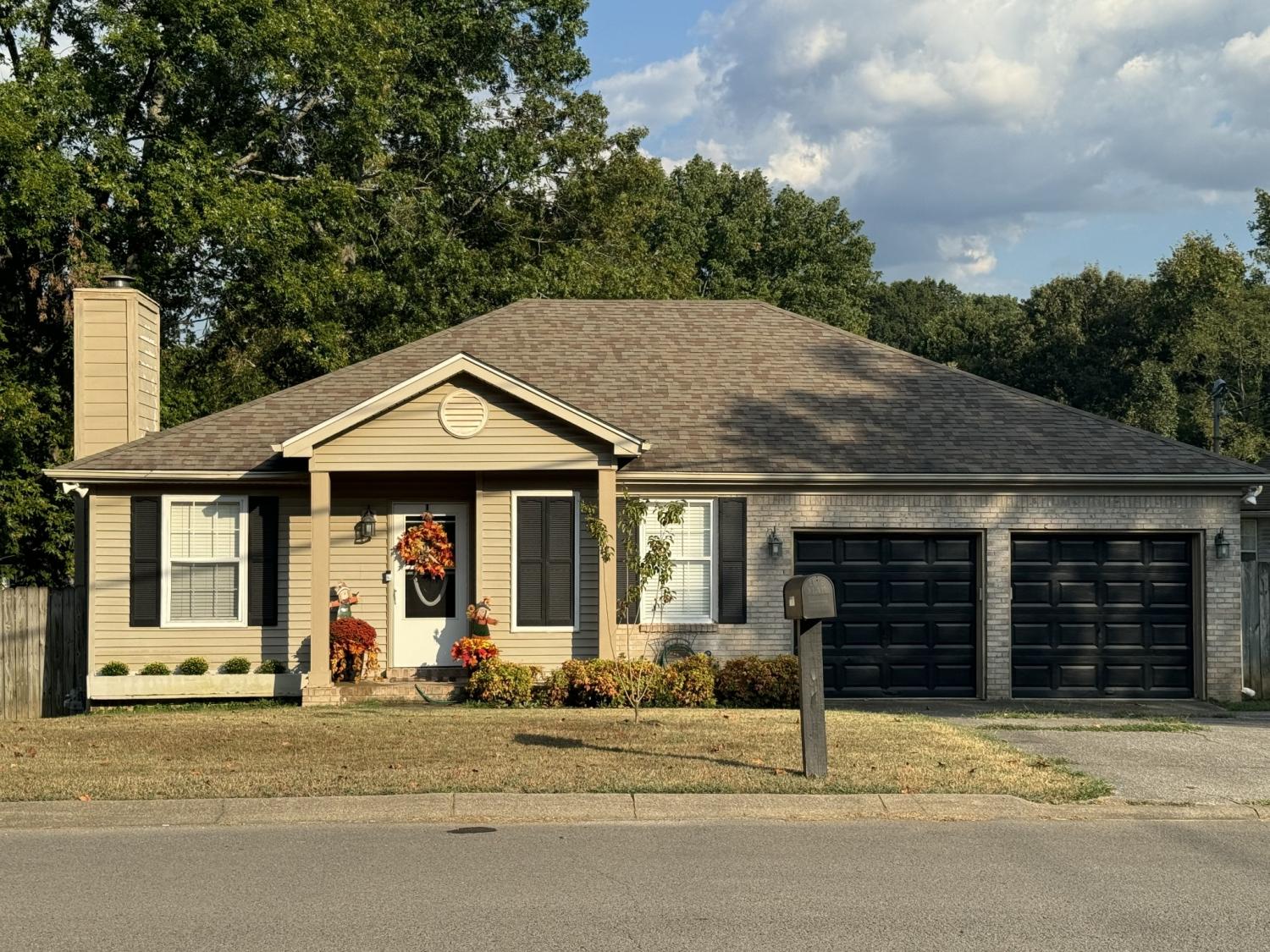 1041-Cedar-Creek-Village-Rd For Sale