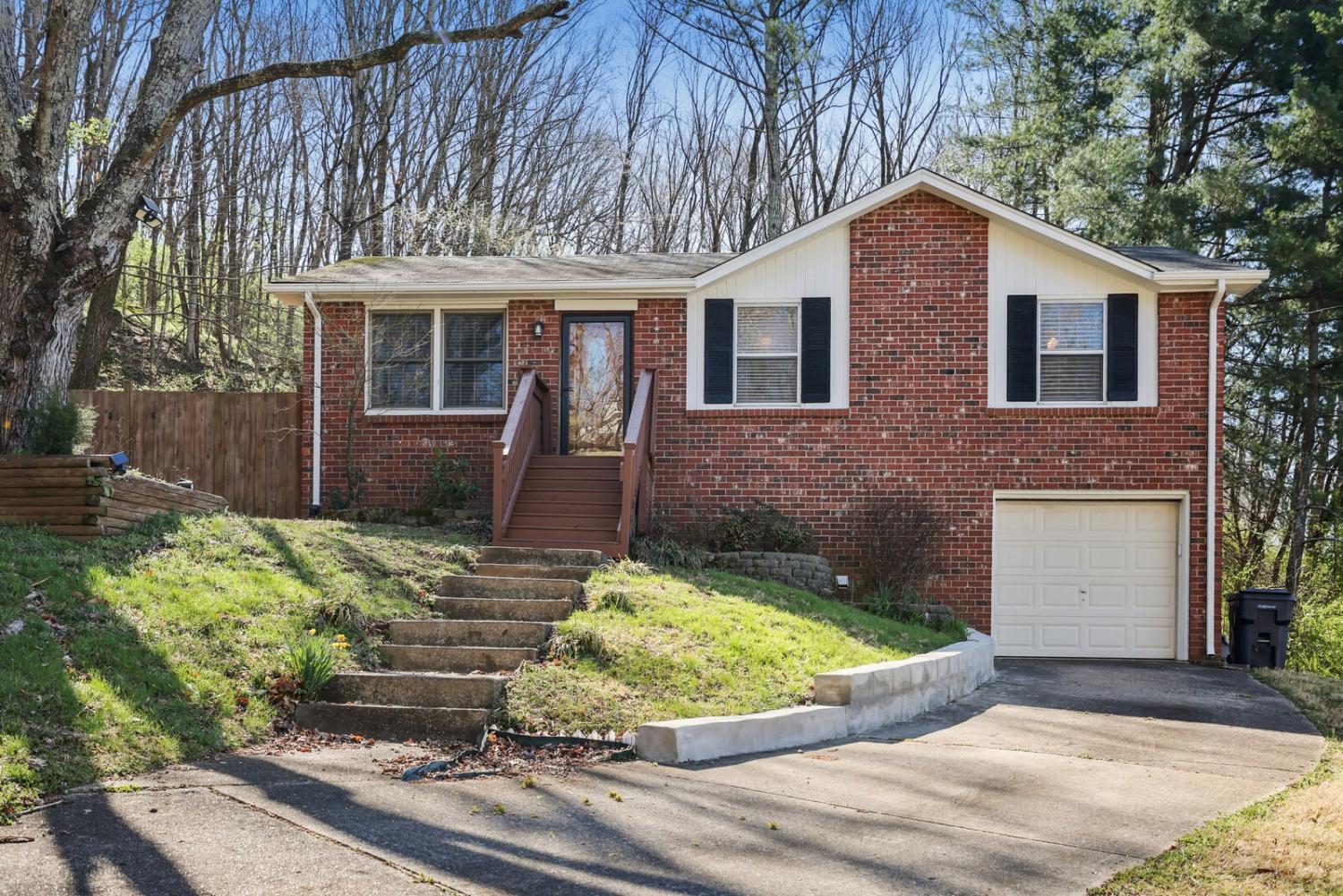 662-Hicks-Rd For Sale