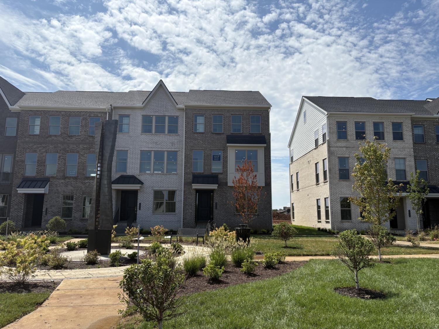 2615-Wilkinson-Pike For Sale