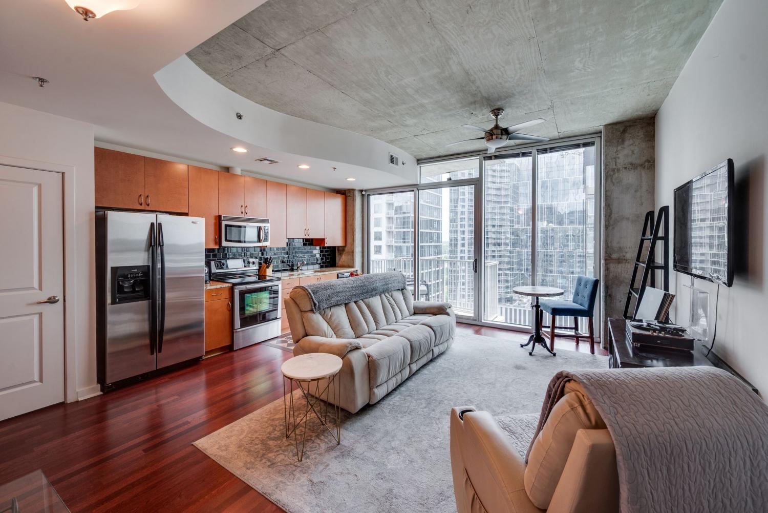 301-Demonbreun-St For Sale