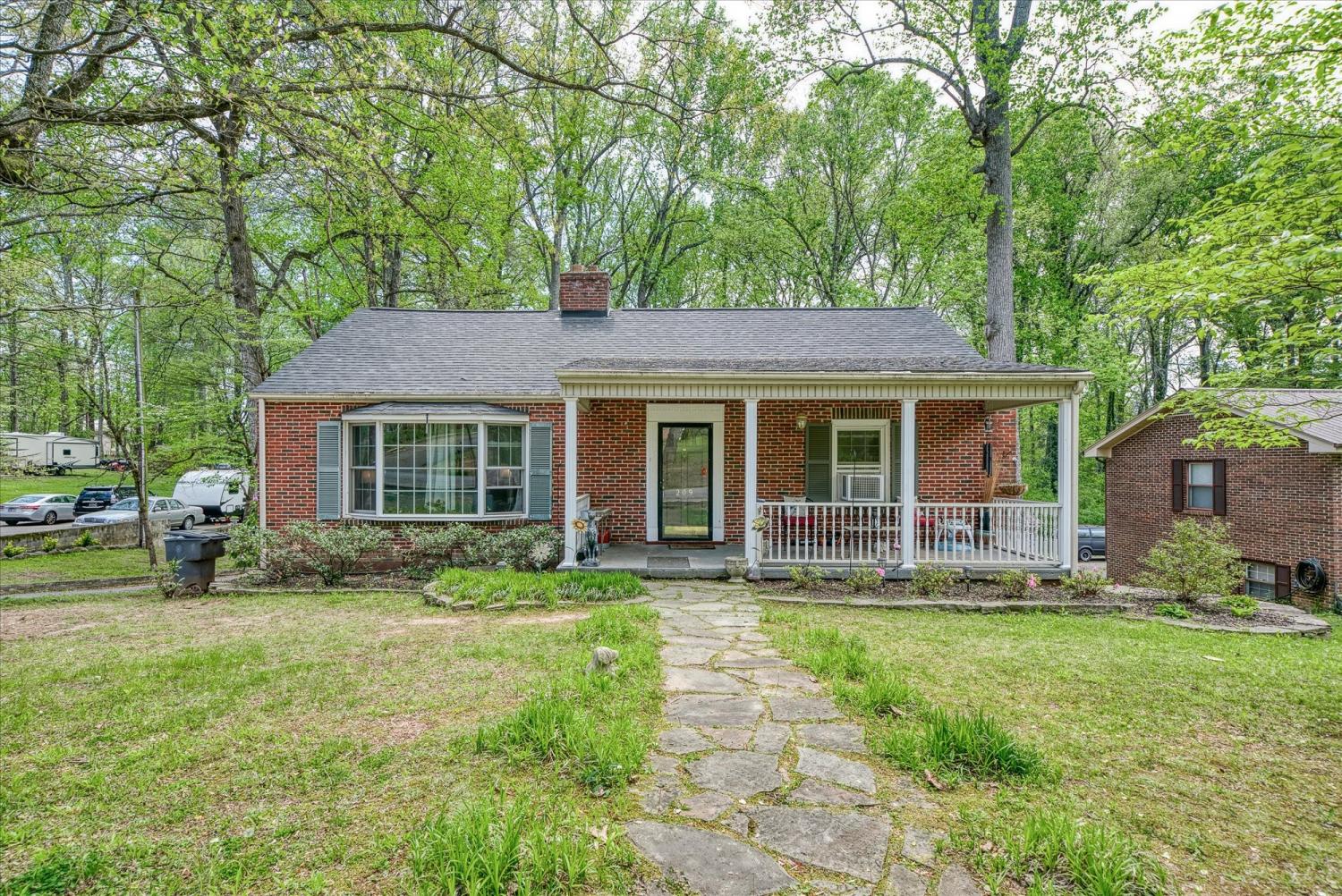 209-Ben-Lomond-Dr For Sale