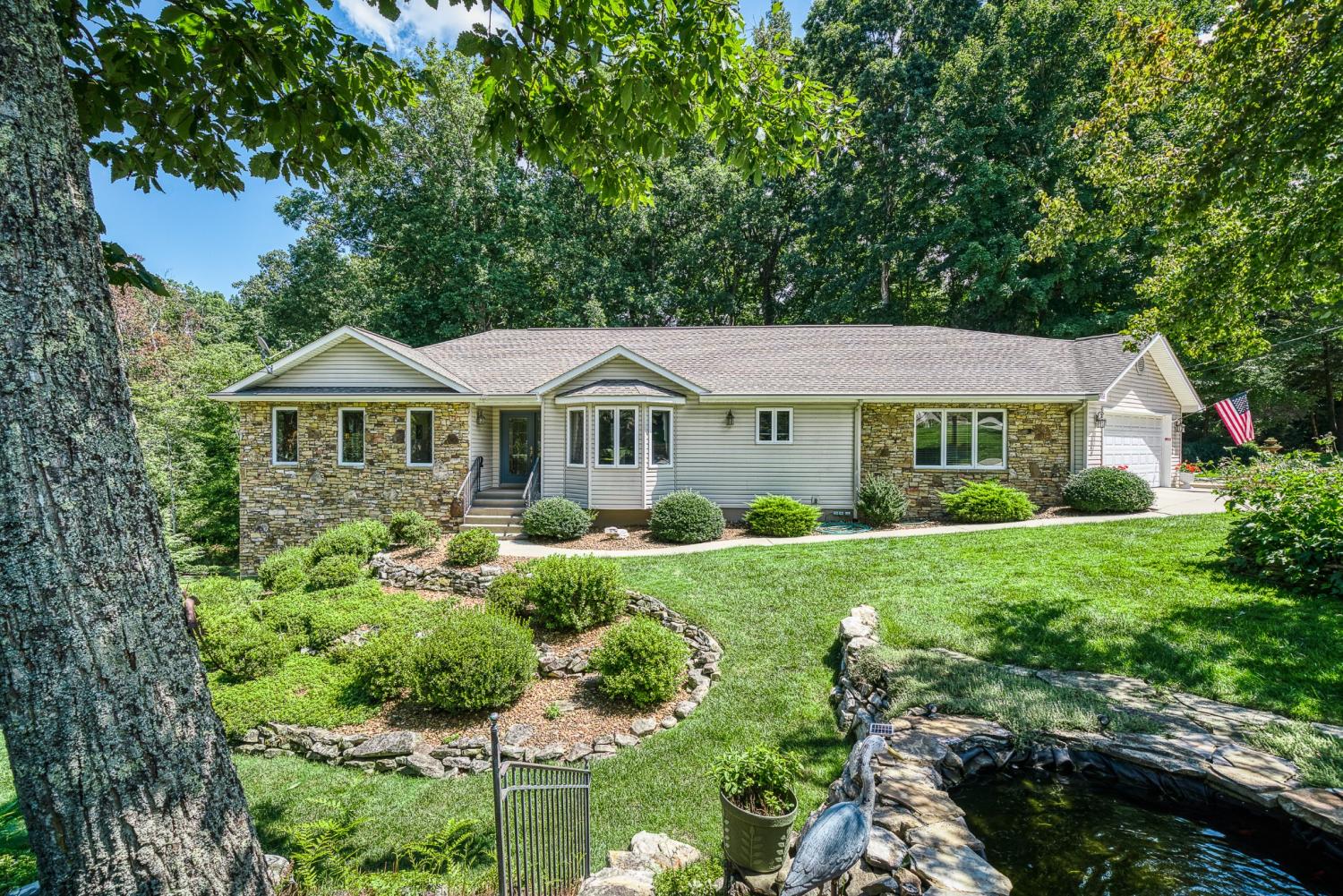 16-Belvedere-Ln For Sale