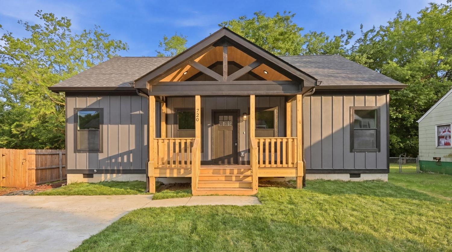 720-W-Henderson-Drive For Sale