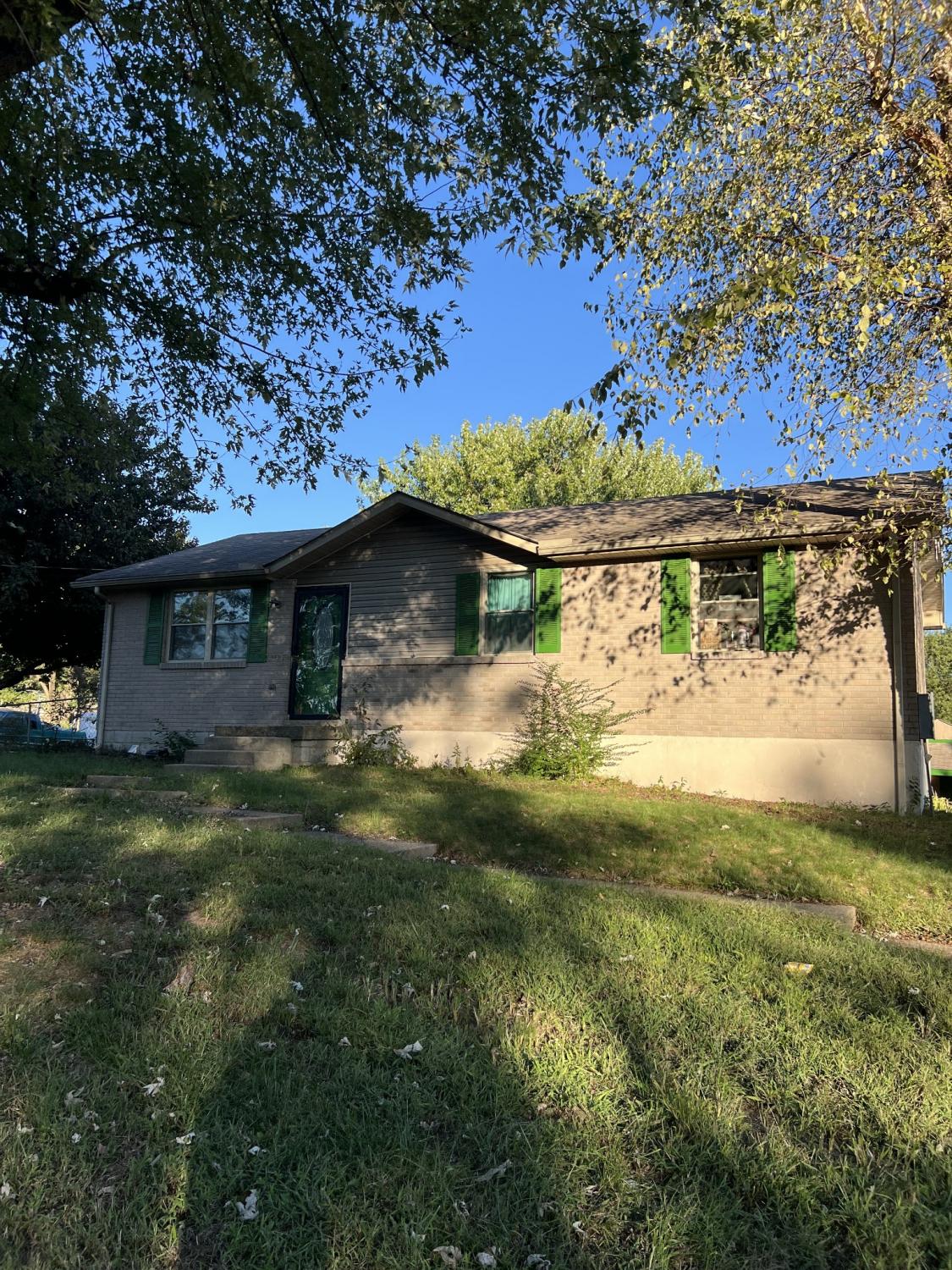 700-Volunteer-Dr For Sale