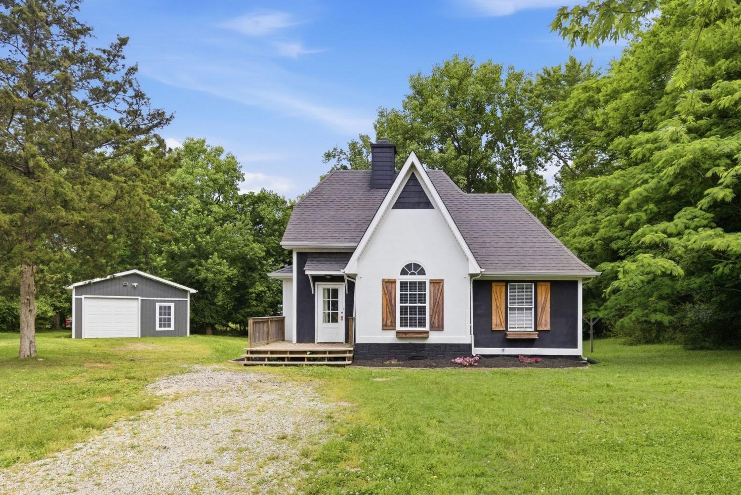 123-Vivian-Dr For Sale