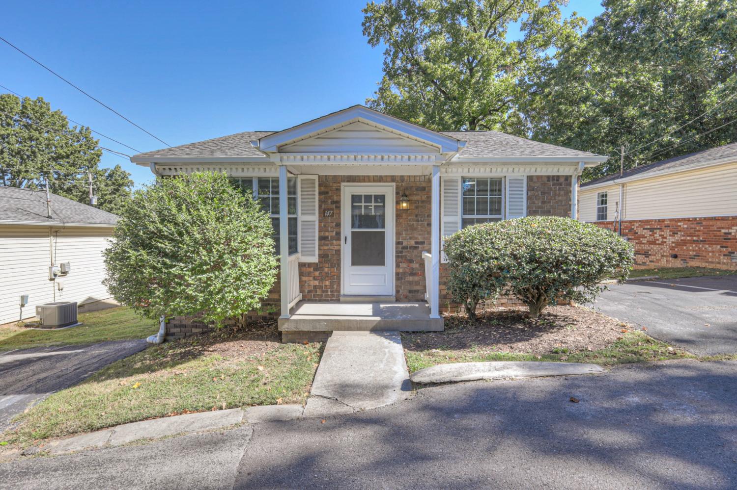 147-Five-Oaks-Dr For Sale