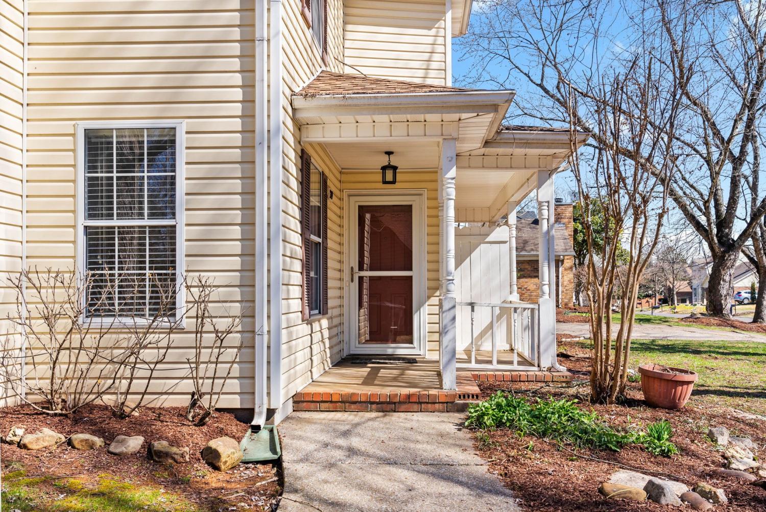 209-Hillside-Ct For Sale