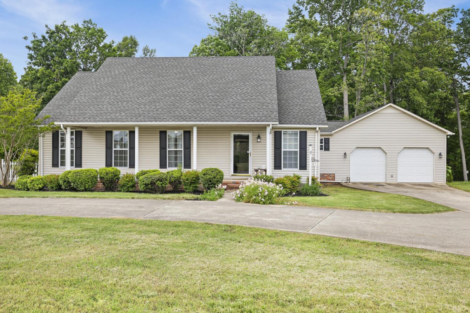 672-Old-Snow-Hill-Rd For Sale