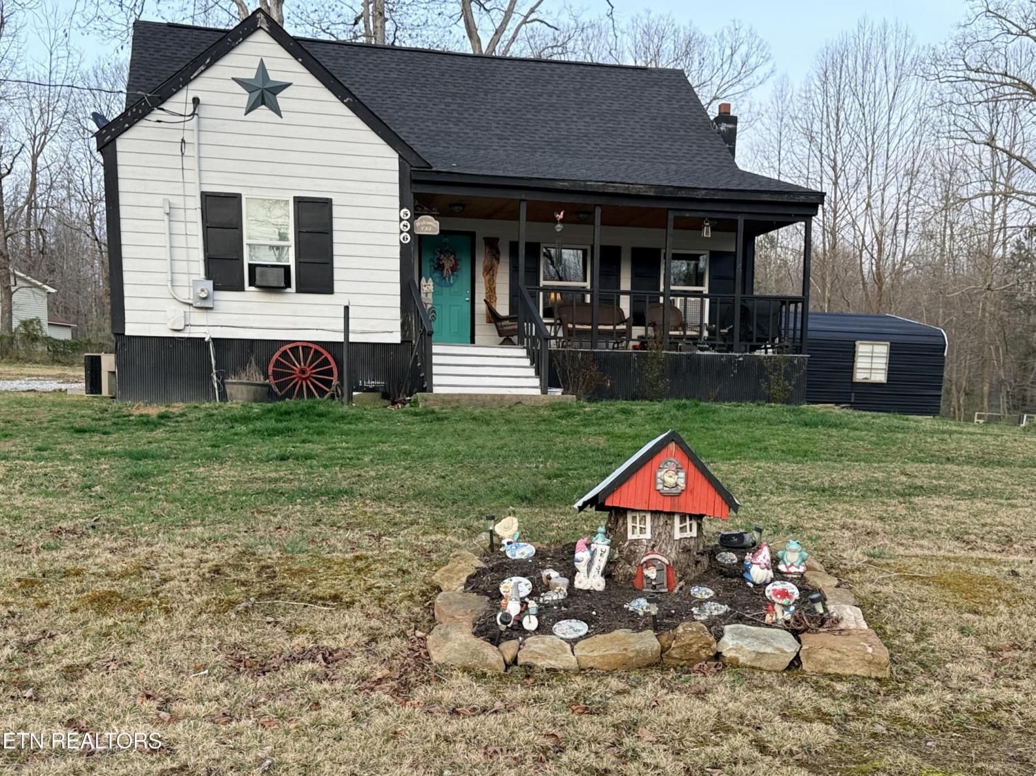 586-Rugby-Hwy For Sale