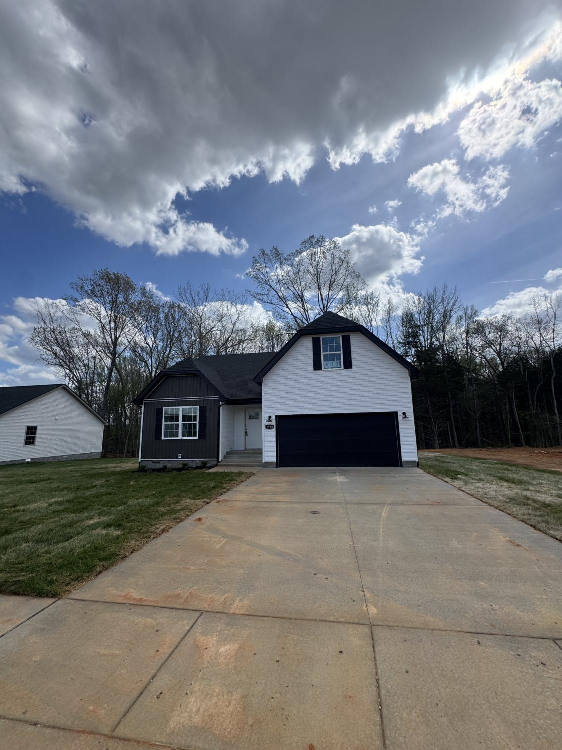 1598 Fredrick Dr TN 37042 For Sale - 