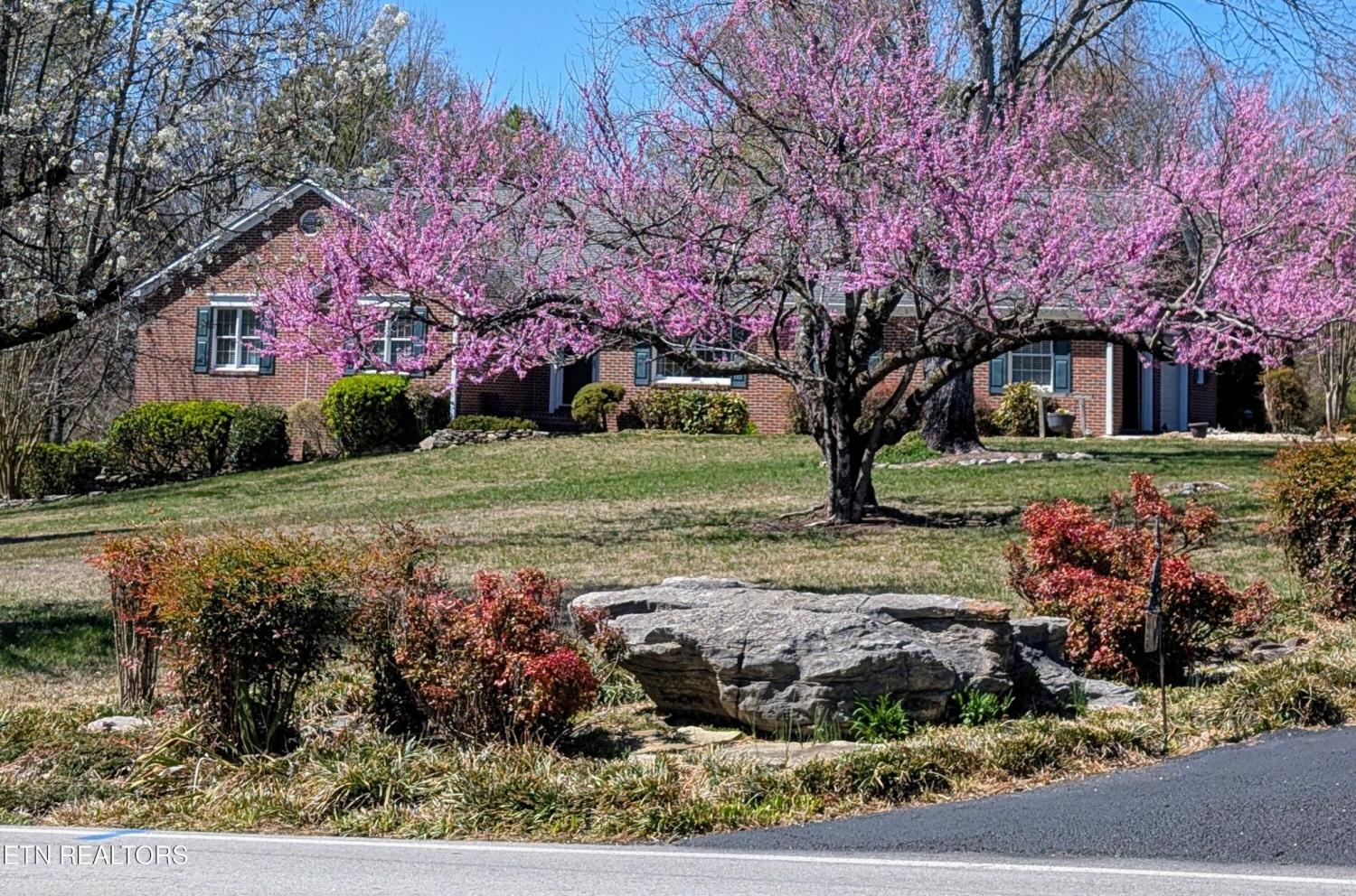 121-Bailey-Rd For Sale