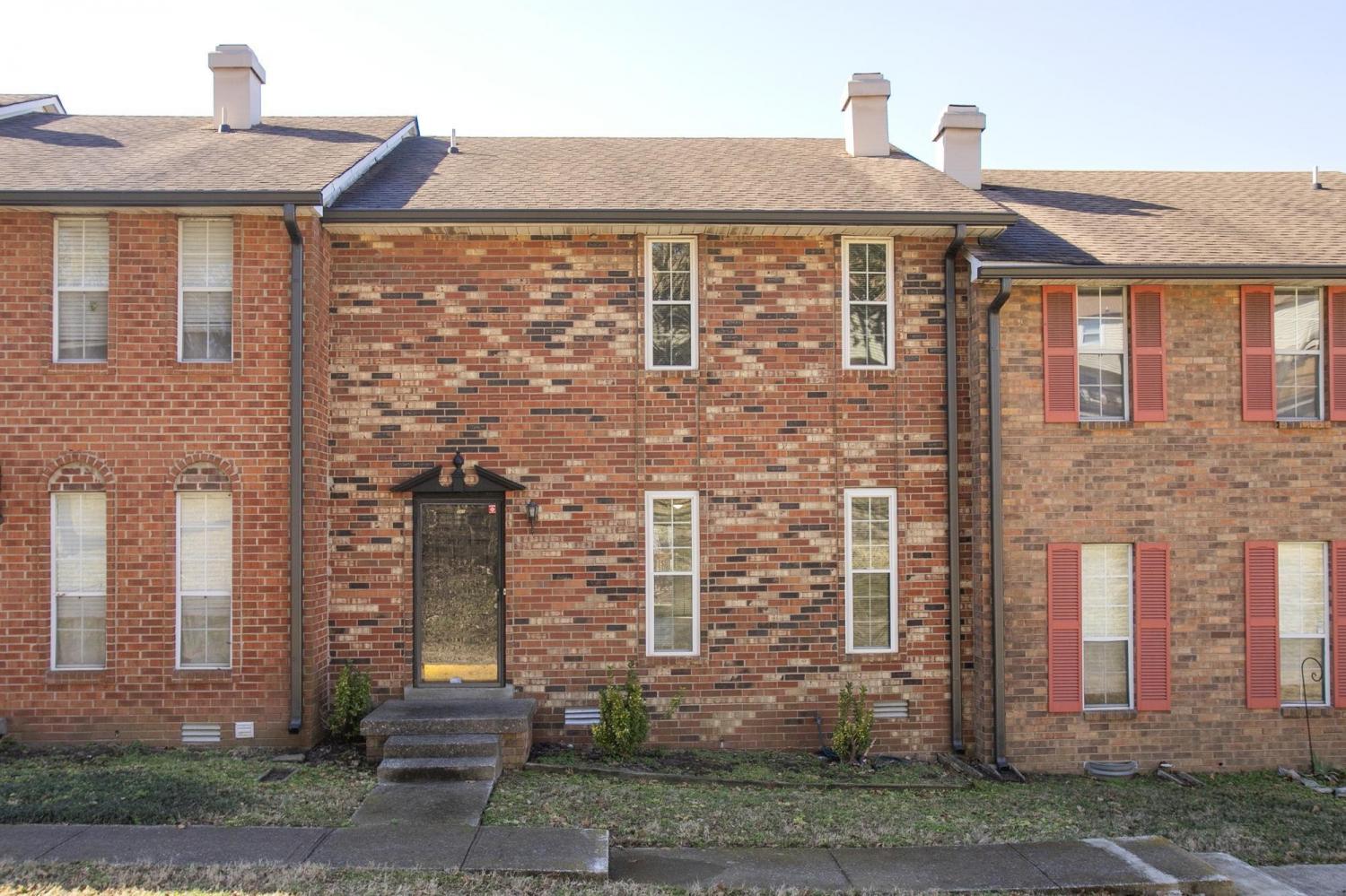 395-Huntington-Ridge-Dr For Sale