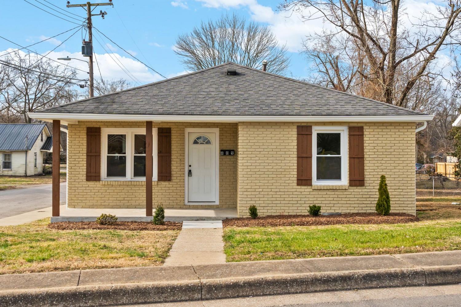 809-E-1st-St For Sale