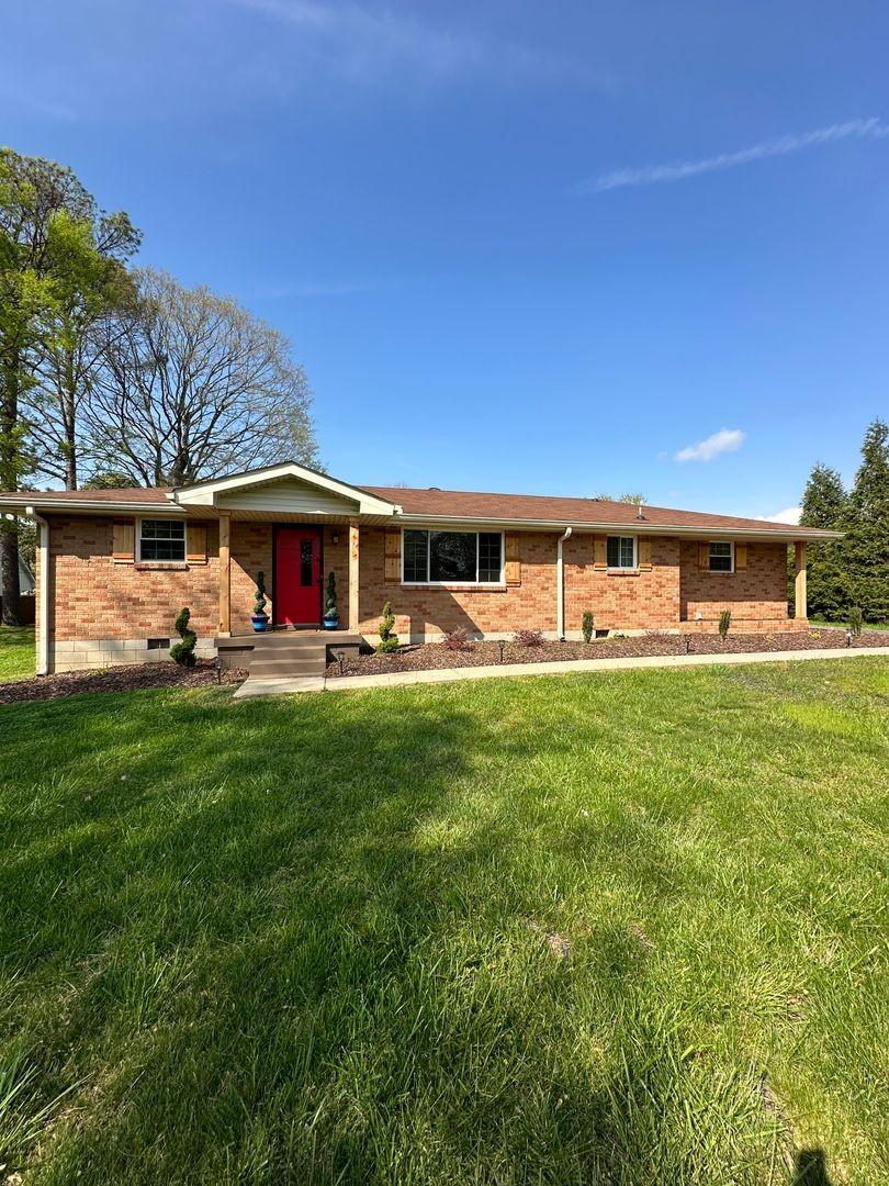 706-Glen-Oaks-Dr For Sale