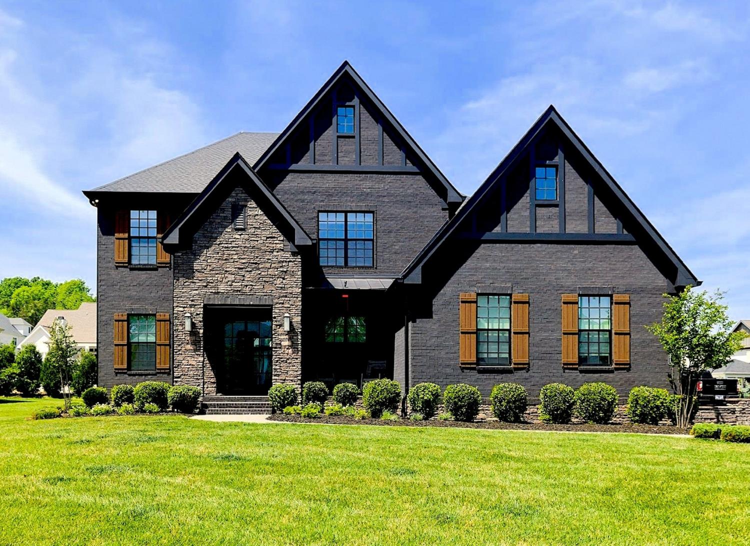 Ravenwood High School Property for Sale